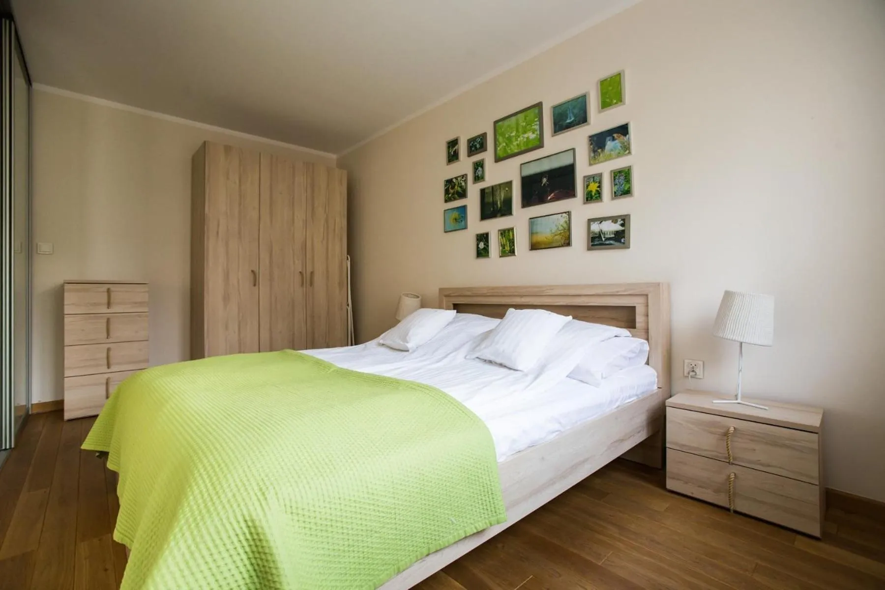 Bed in Apartamenty w Villa Park