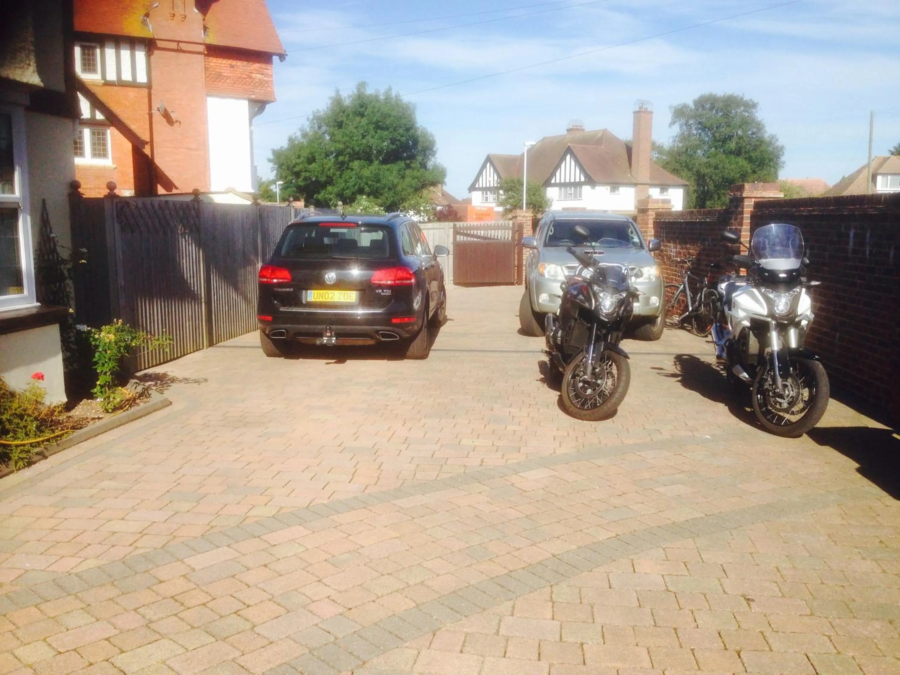 Facade/entrance in Foy House