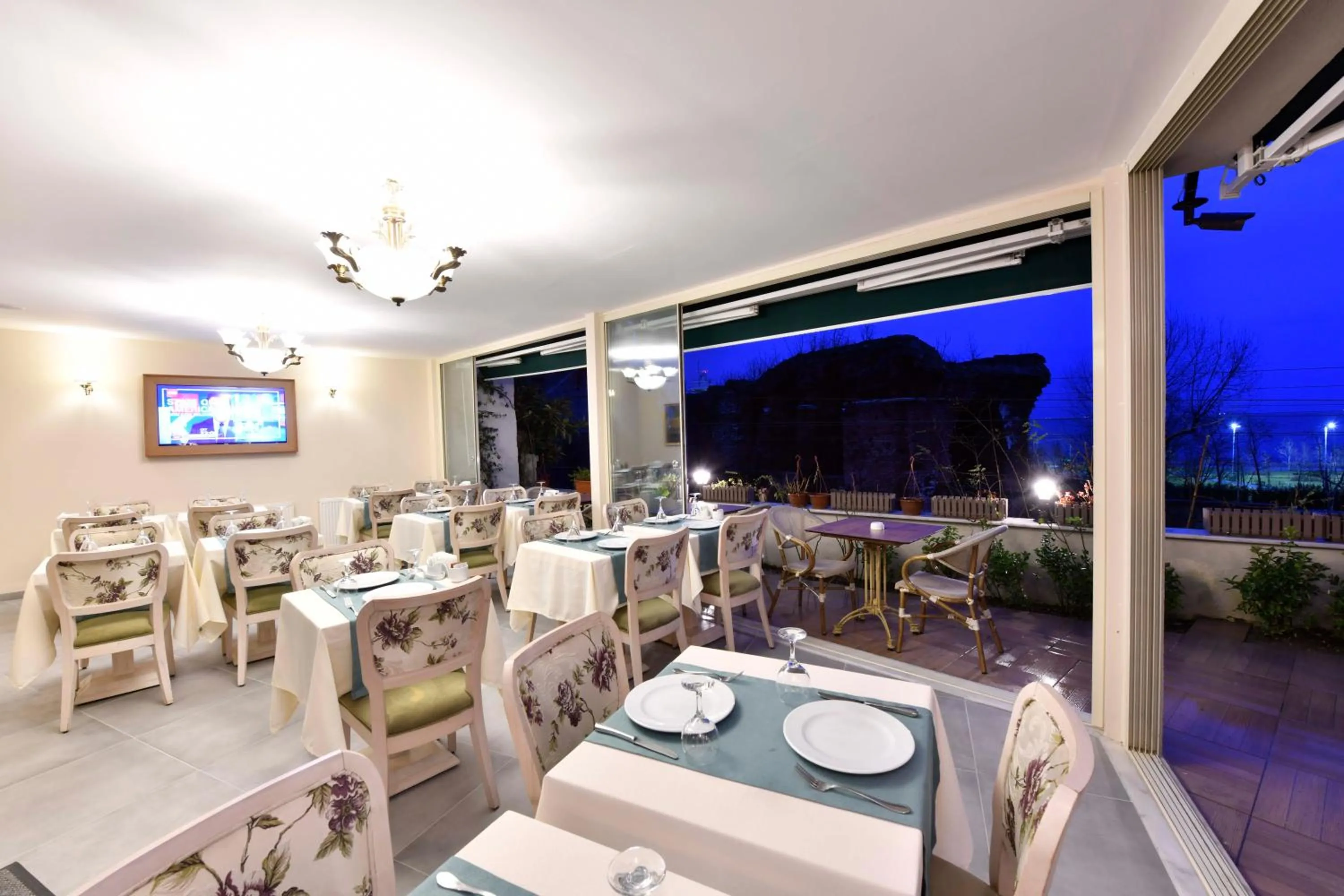 Restaurant/places to eat in GLK PREMIER Sea Mansion Suites & Spa - Special Class