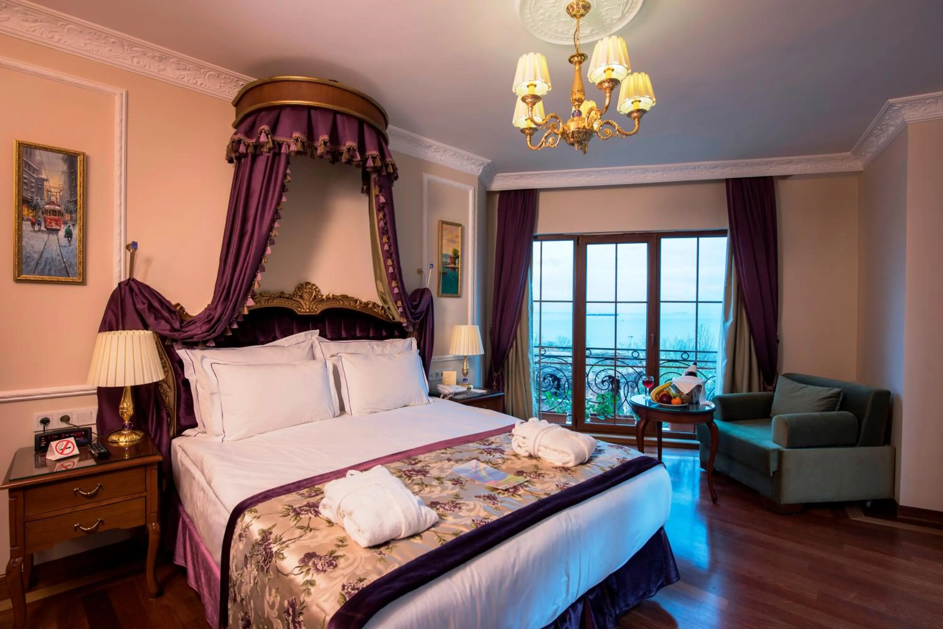 Sea view, Bed in GLK PREMIER Sea Mansion Suites & Spa - Special Class