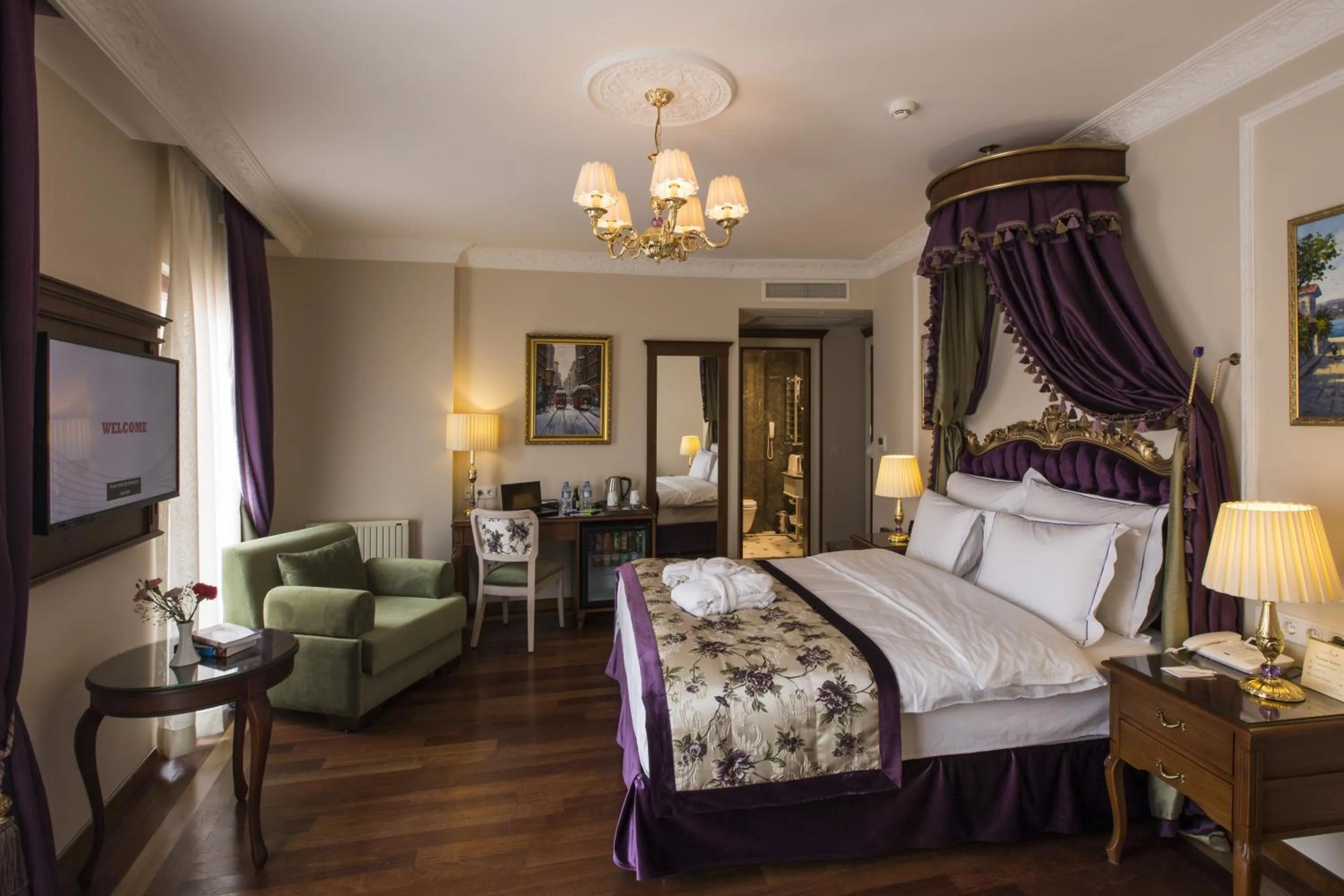 Photo of the whole room, Bed in GLK PREMIER Sea Mansion Suites & Spa - Special Class