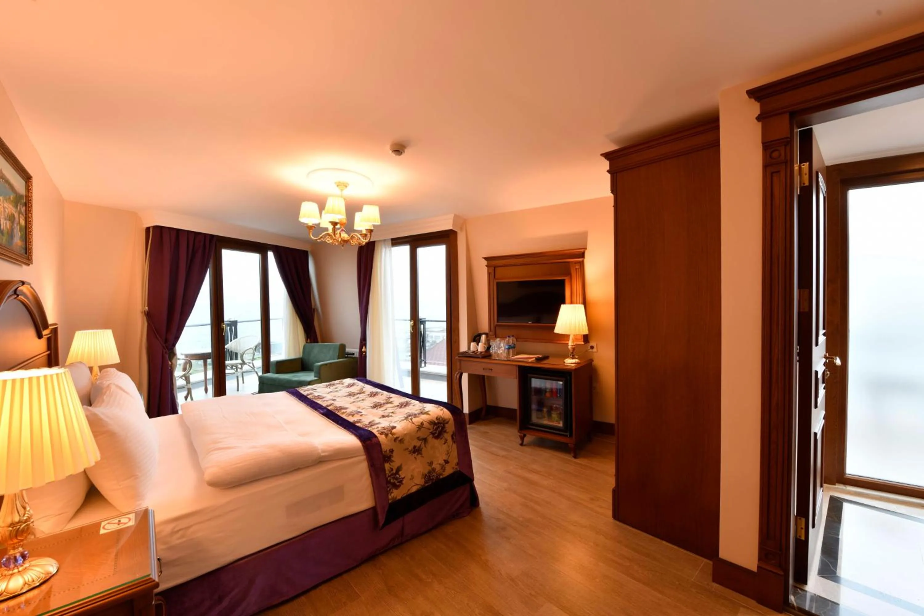 Decorative detail, Bed in GLK PREMIER Sea Mansion Suites & Spa - Special Class