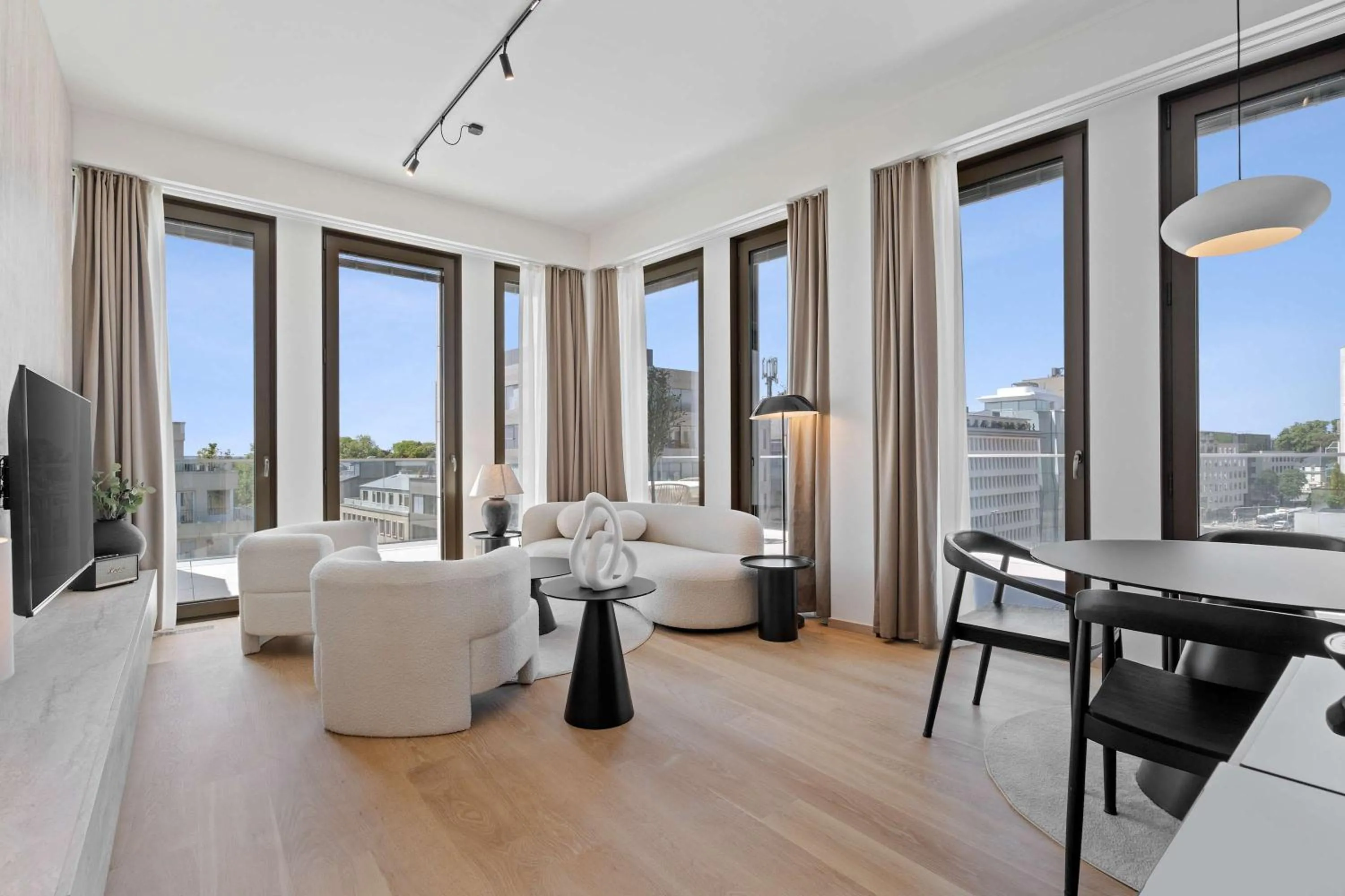Voya Residence Zenit Royal - Luxury Apart Hotel Rooftop Views & Concierge