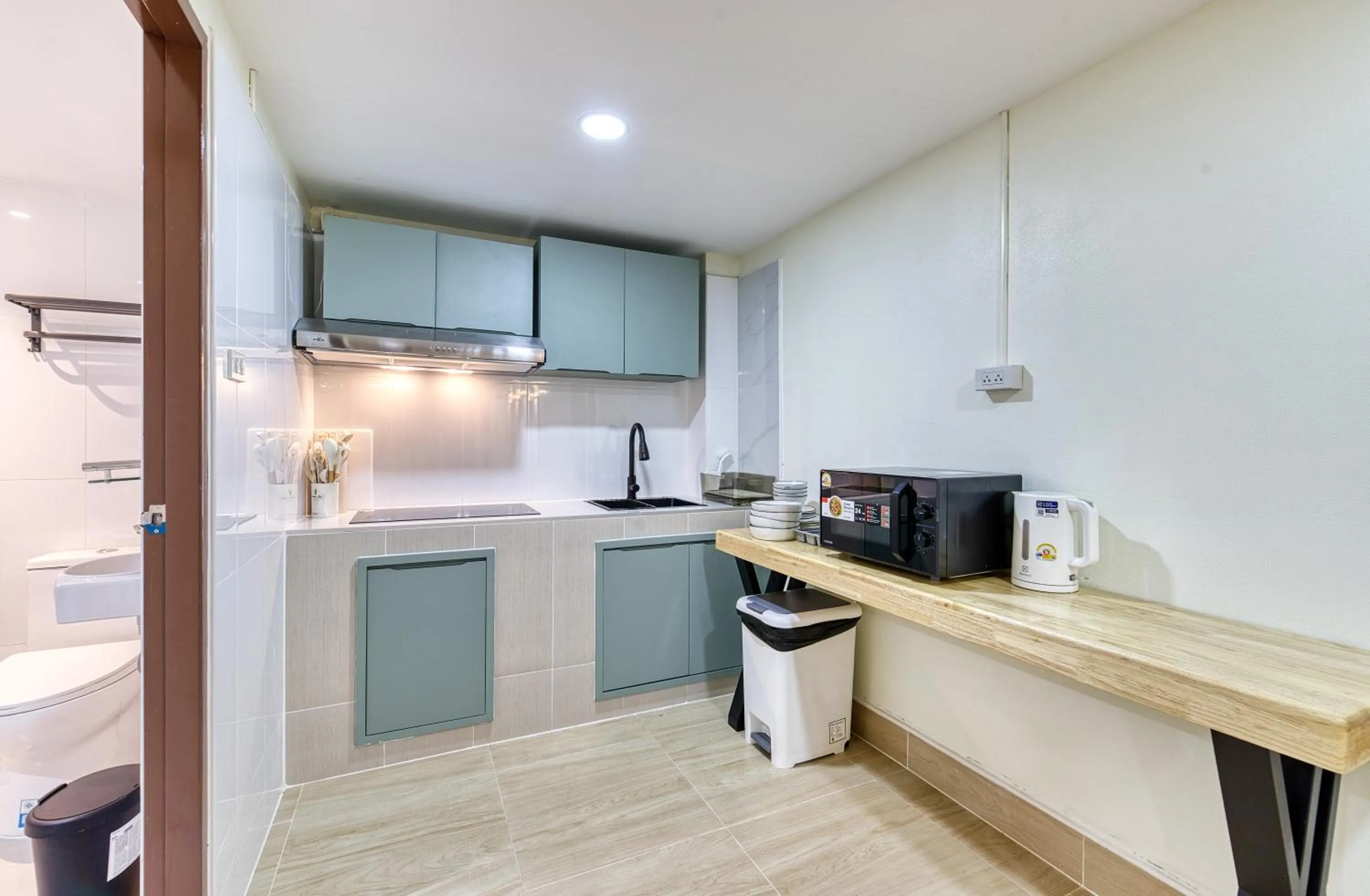 Kitchen or kitchenette in AB House