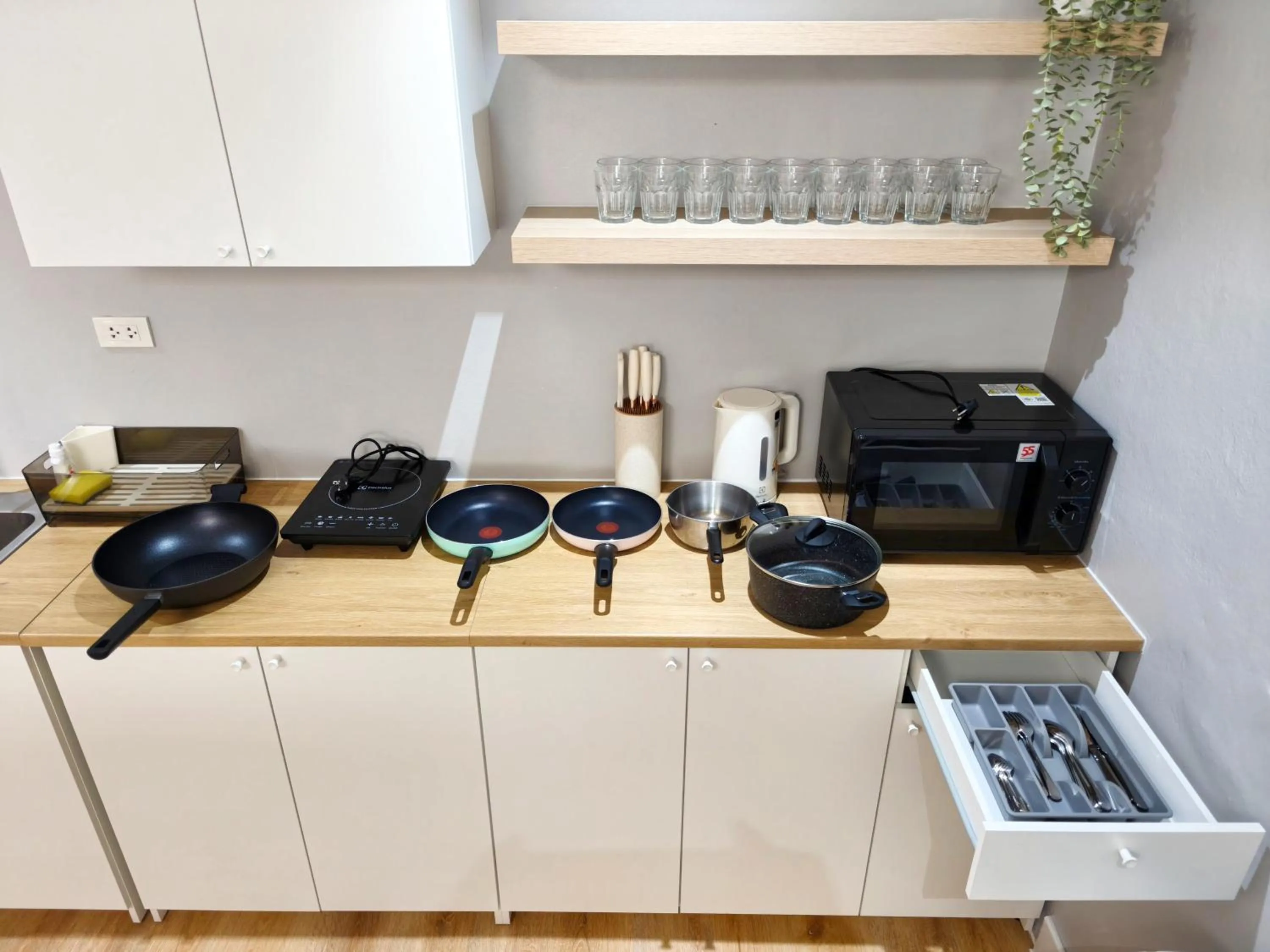 Kitchen or kitchenette in AB House