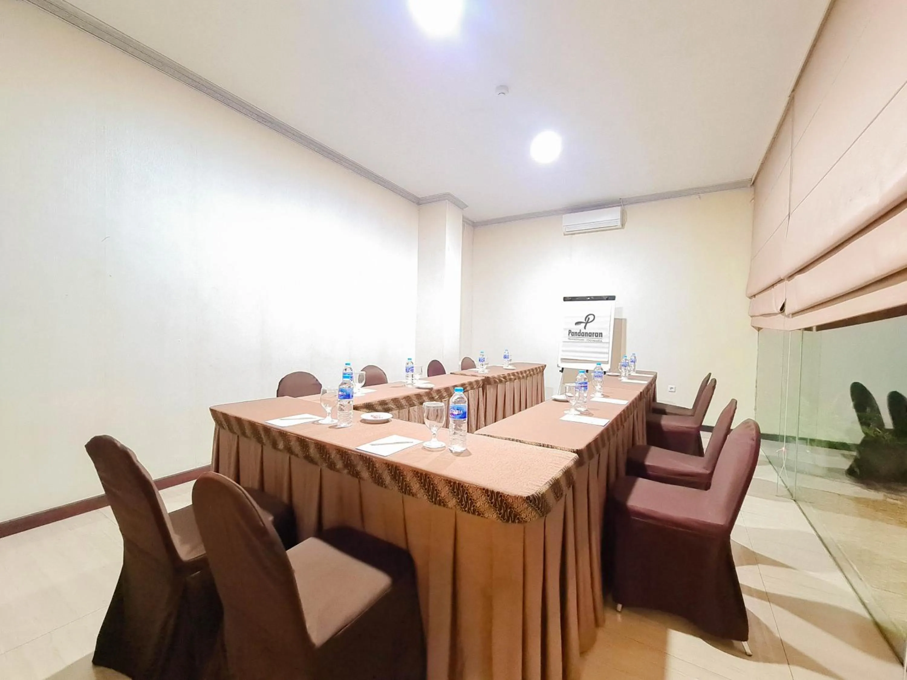 Meeting/conference room in Pandanaran Prawirotaman Yogyakarta