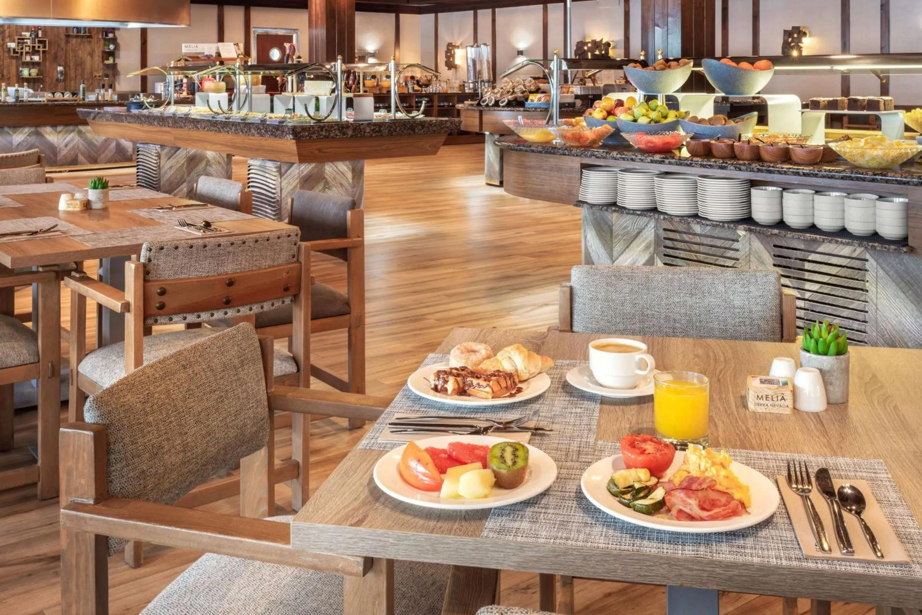 Restaurant/places to eat in Melia Sierra Nevada