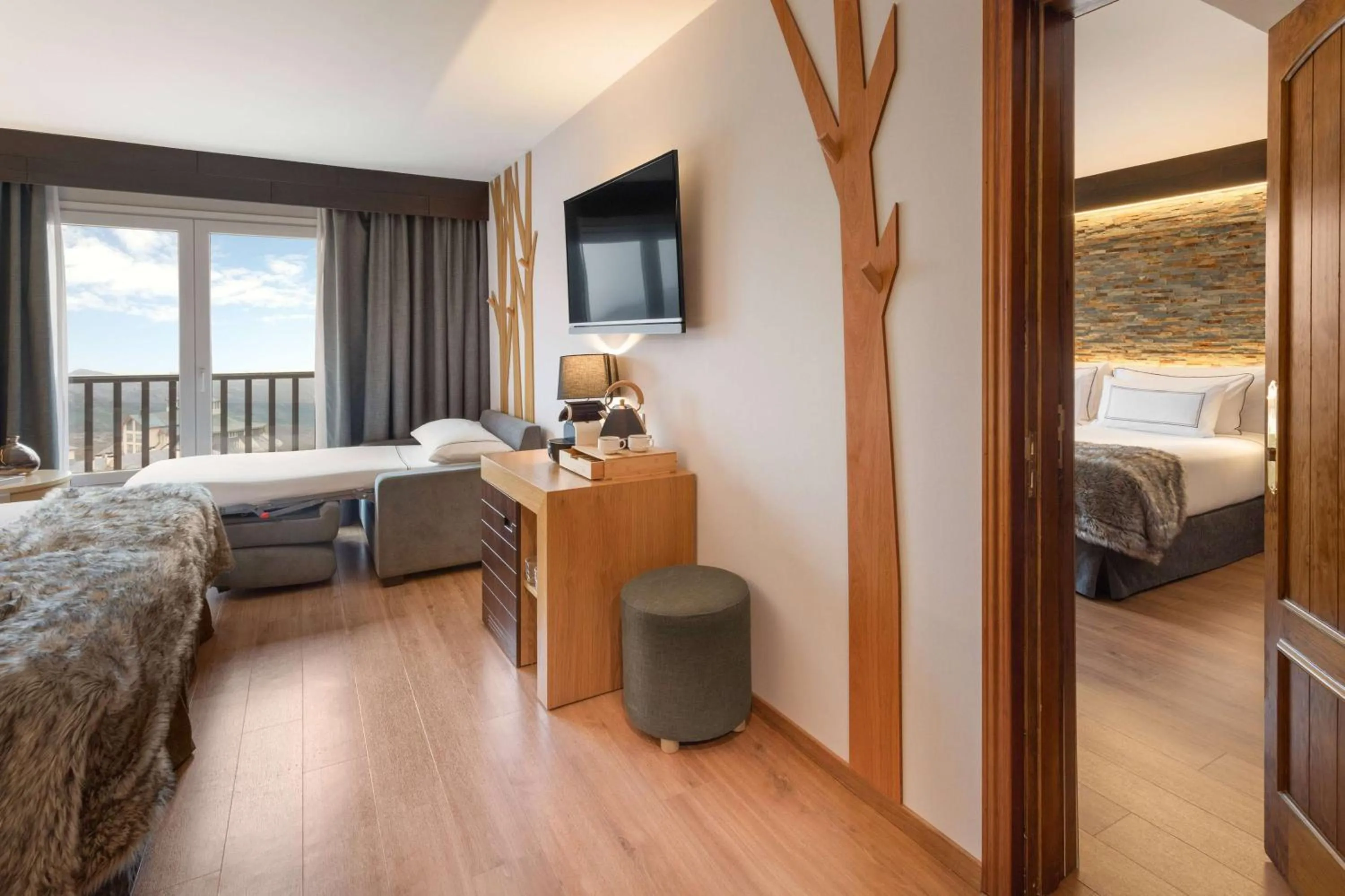 Bedroom, Bed in Melia Sierra Nevada