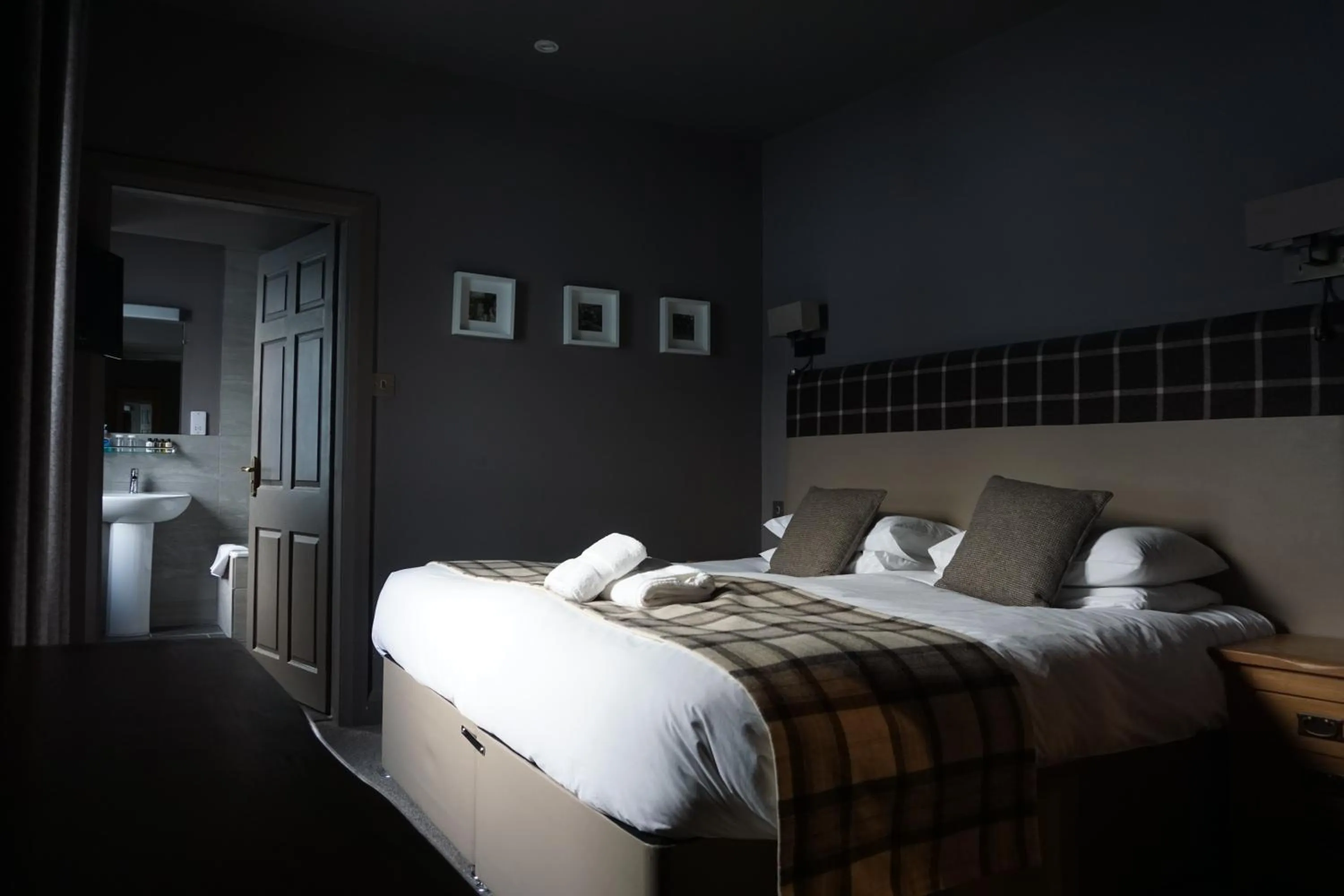 Bed in Lochside Hotel