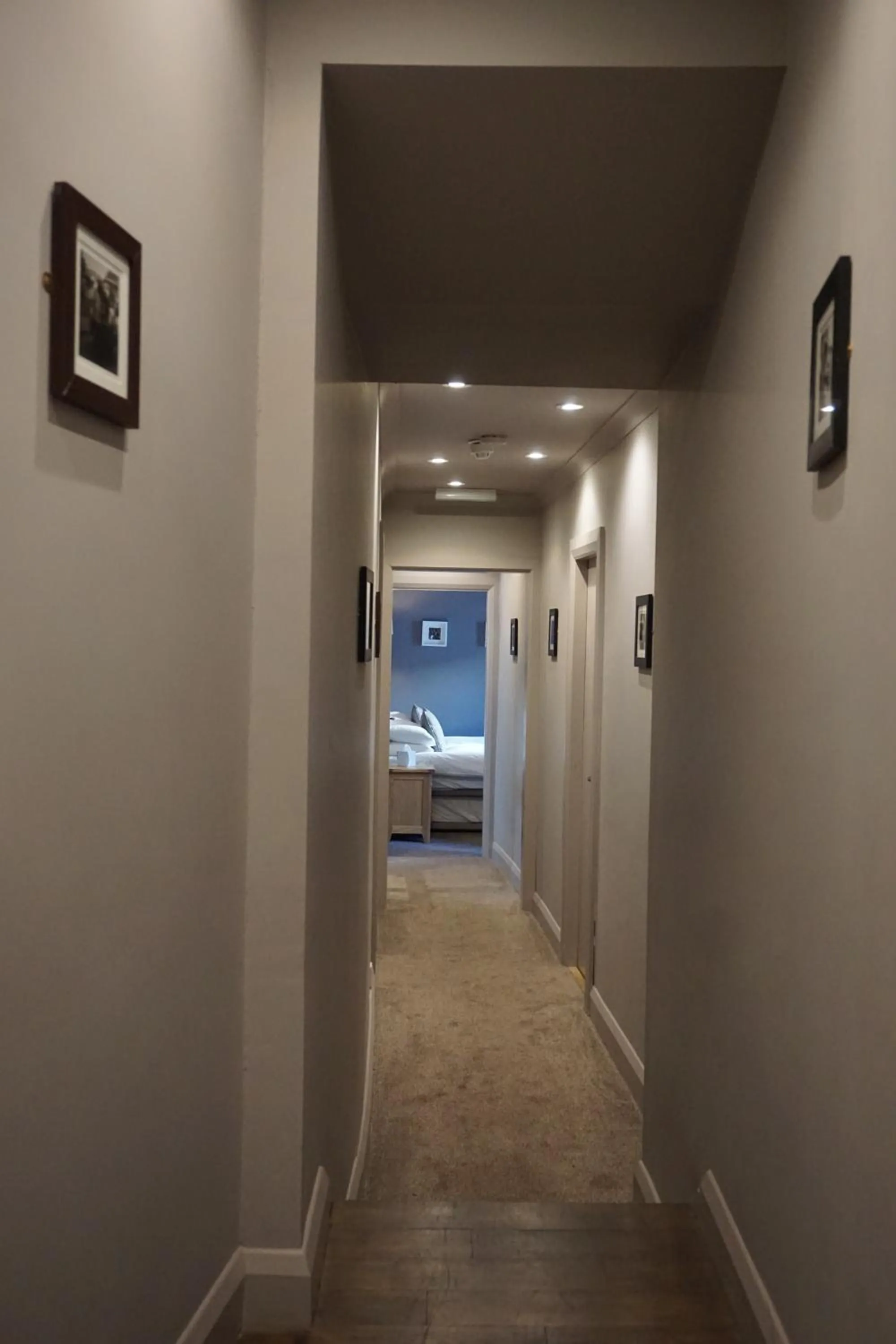 Property building, Bed in Lochside Hotel