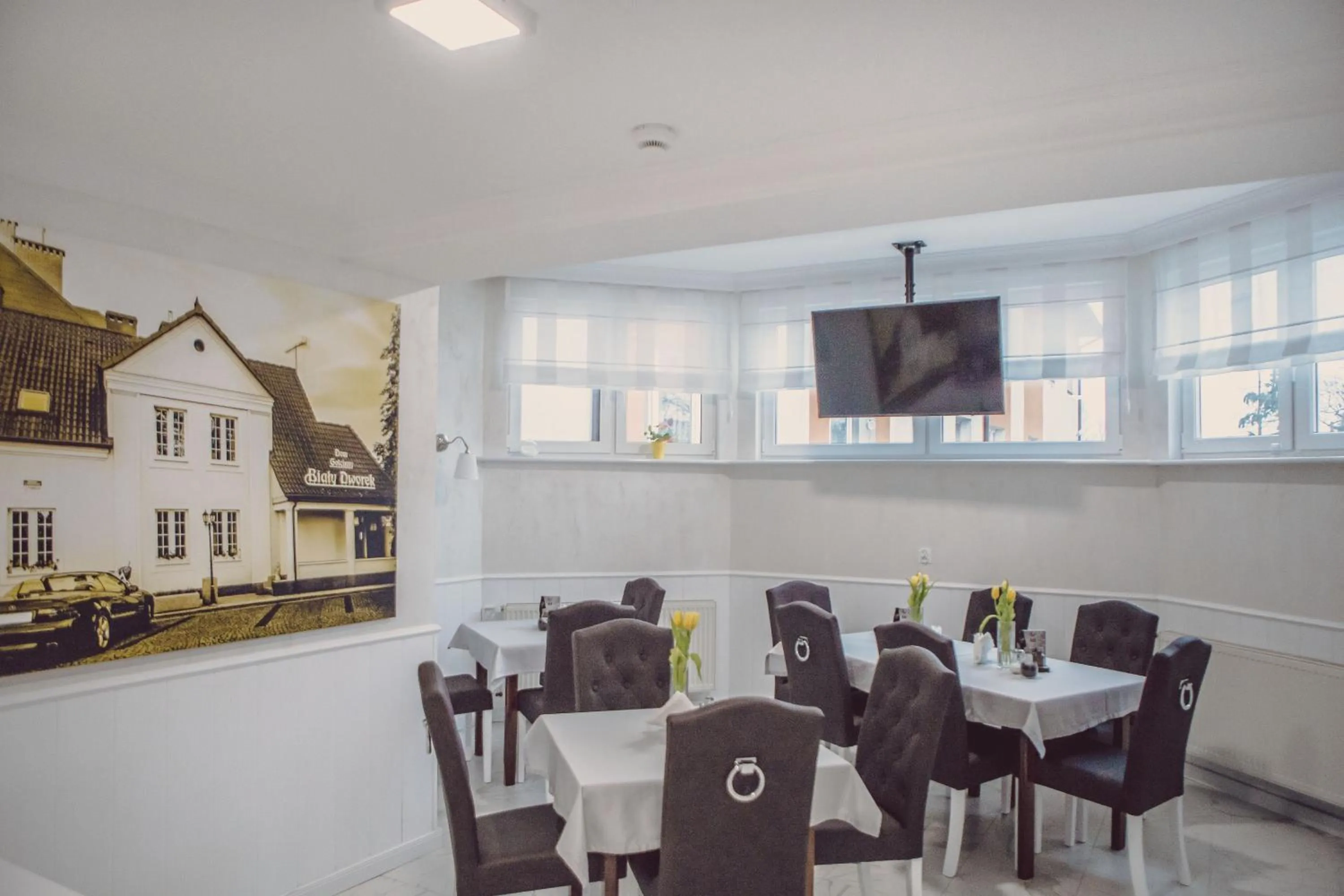 Communal lounge/ TV room in Dom Goscinny Bialy Dworek