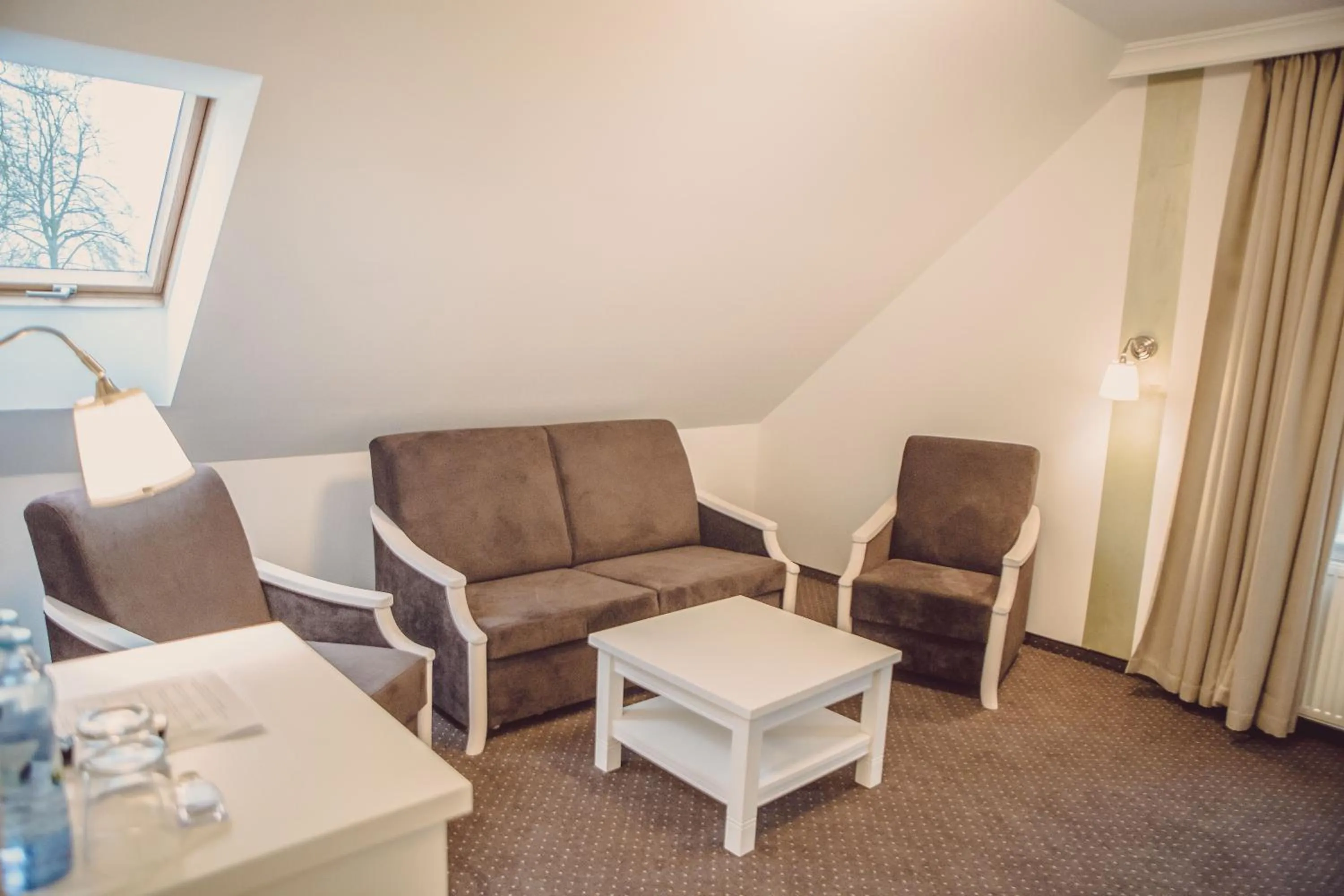 Dom Goscinny Bialy Dworek