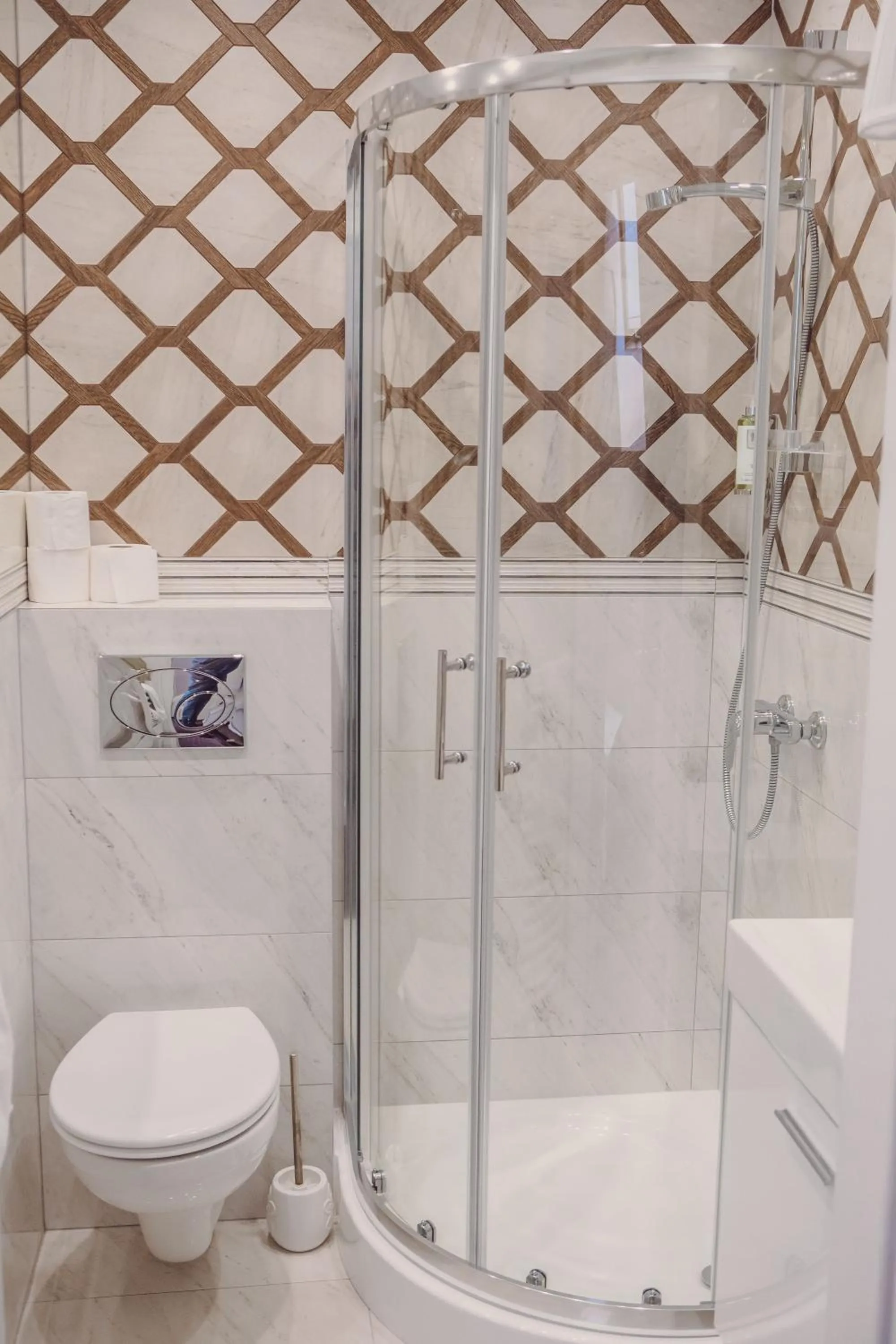 Dom Goscinny Bialy Dworek