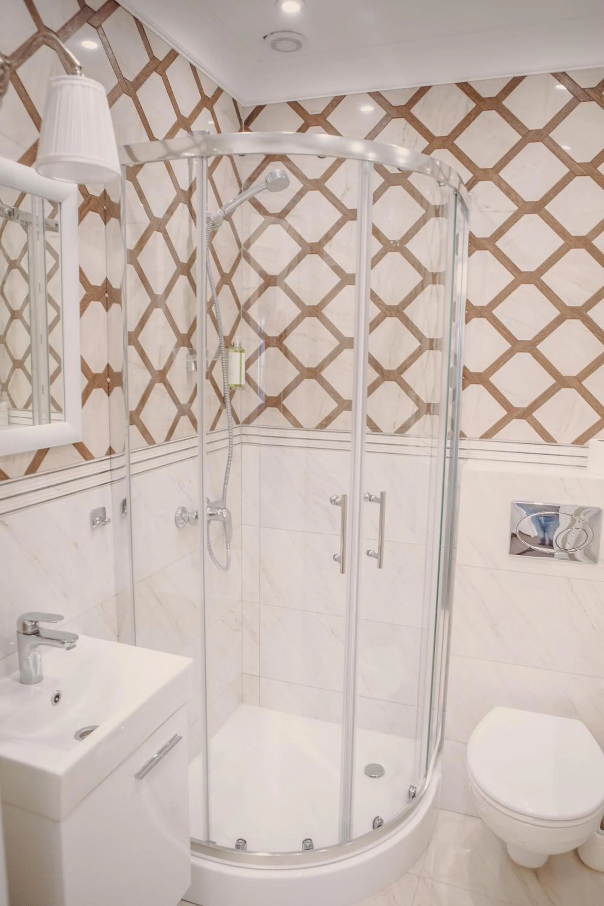 Dom Goscinny Bialy Dworek