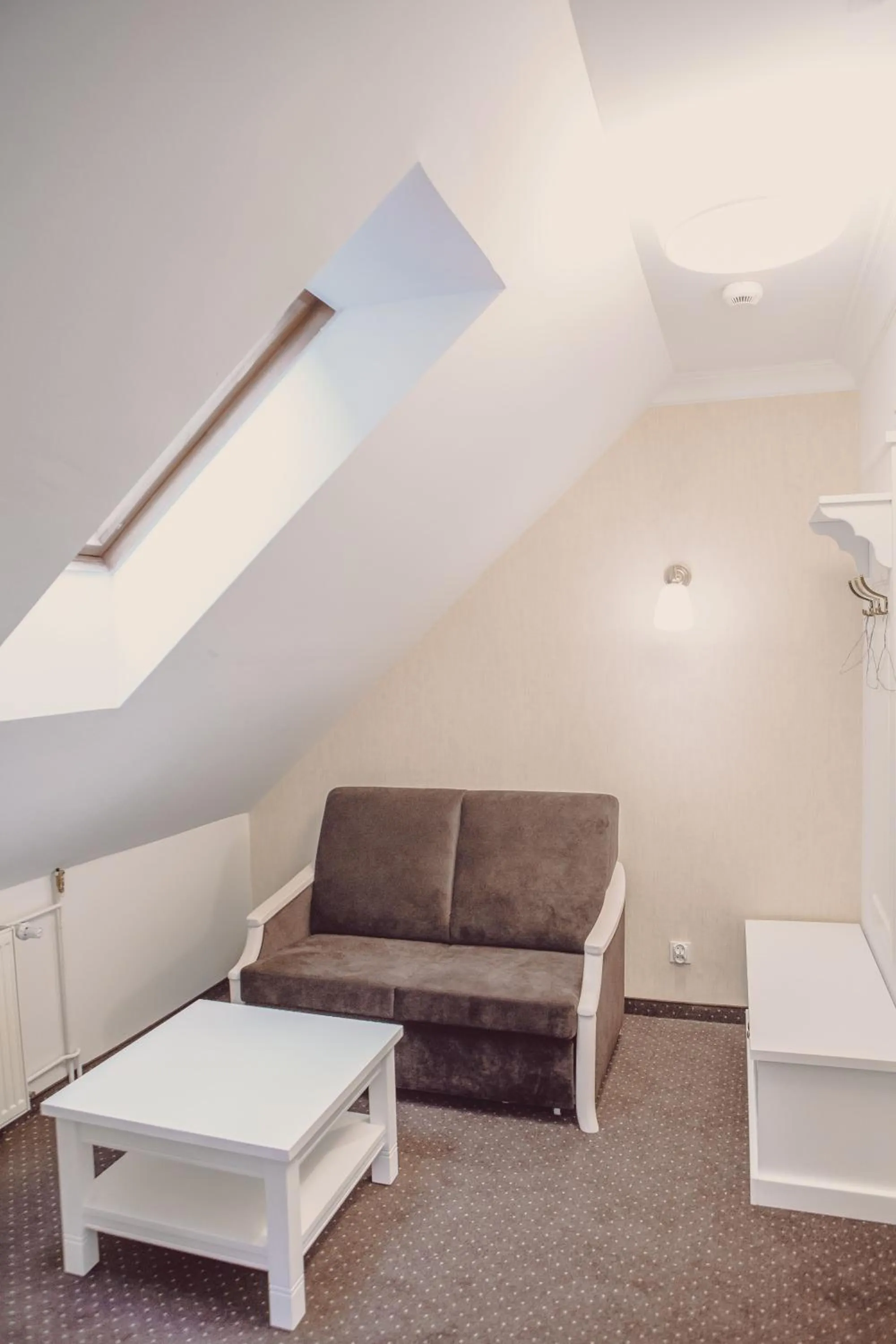 Dom Goscinny Bialy Dworek