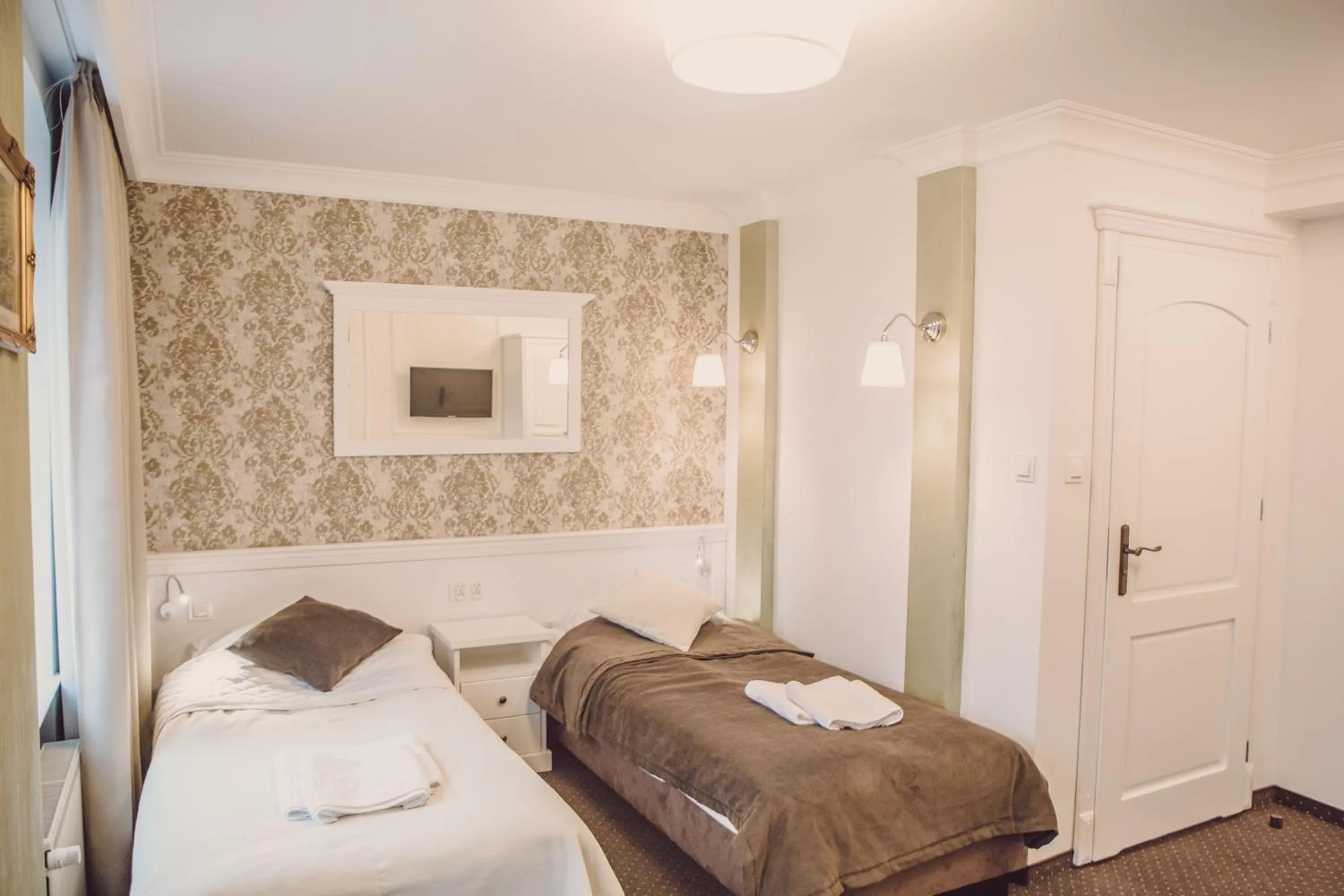 Photo of the whole room, Bed in Dom Goscinny Bialy Dworek