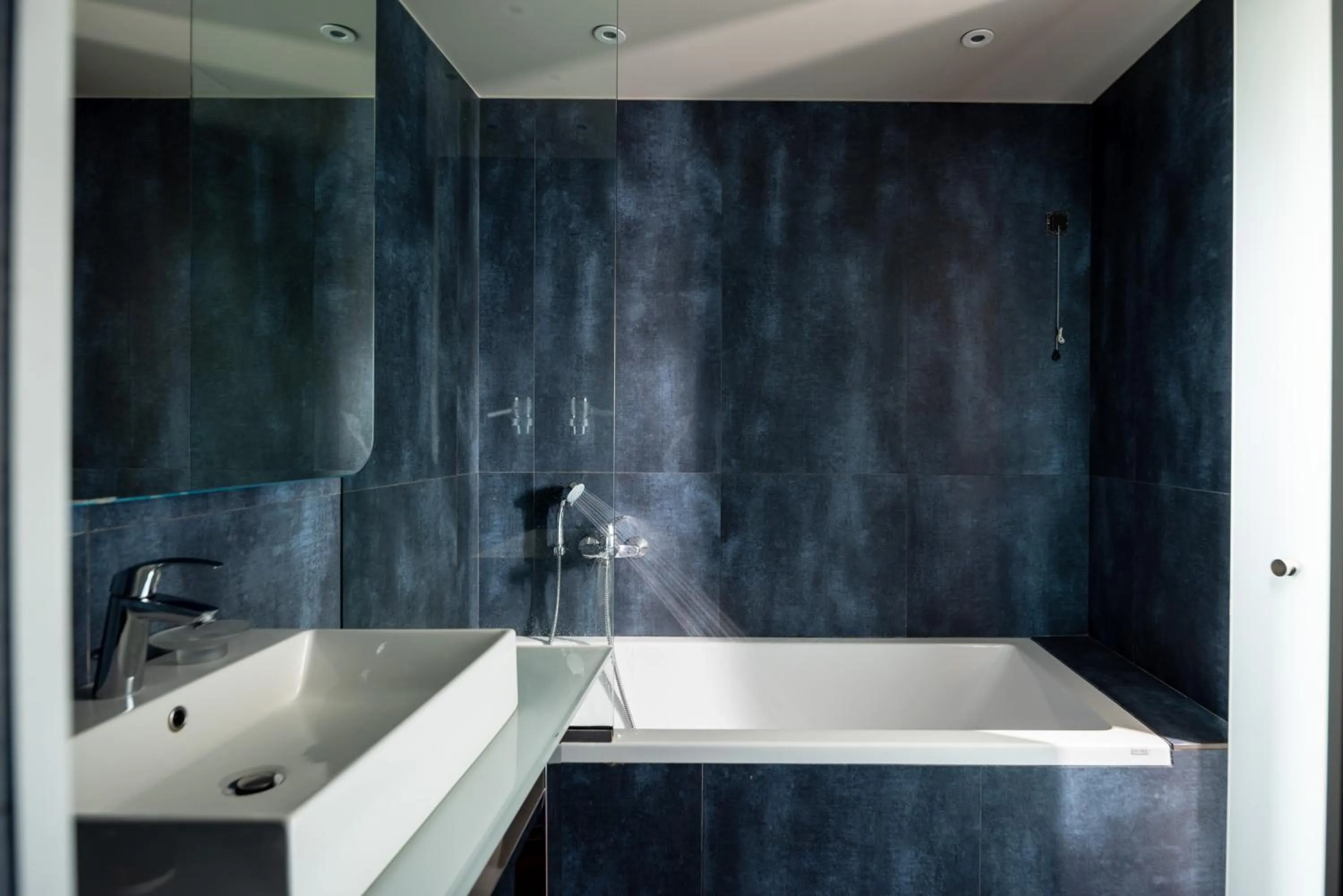 Shower in Essence Hotel