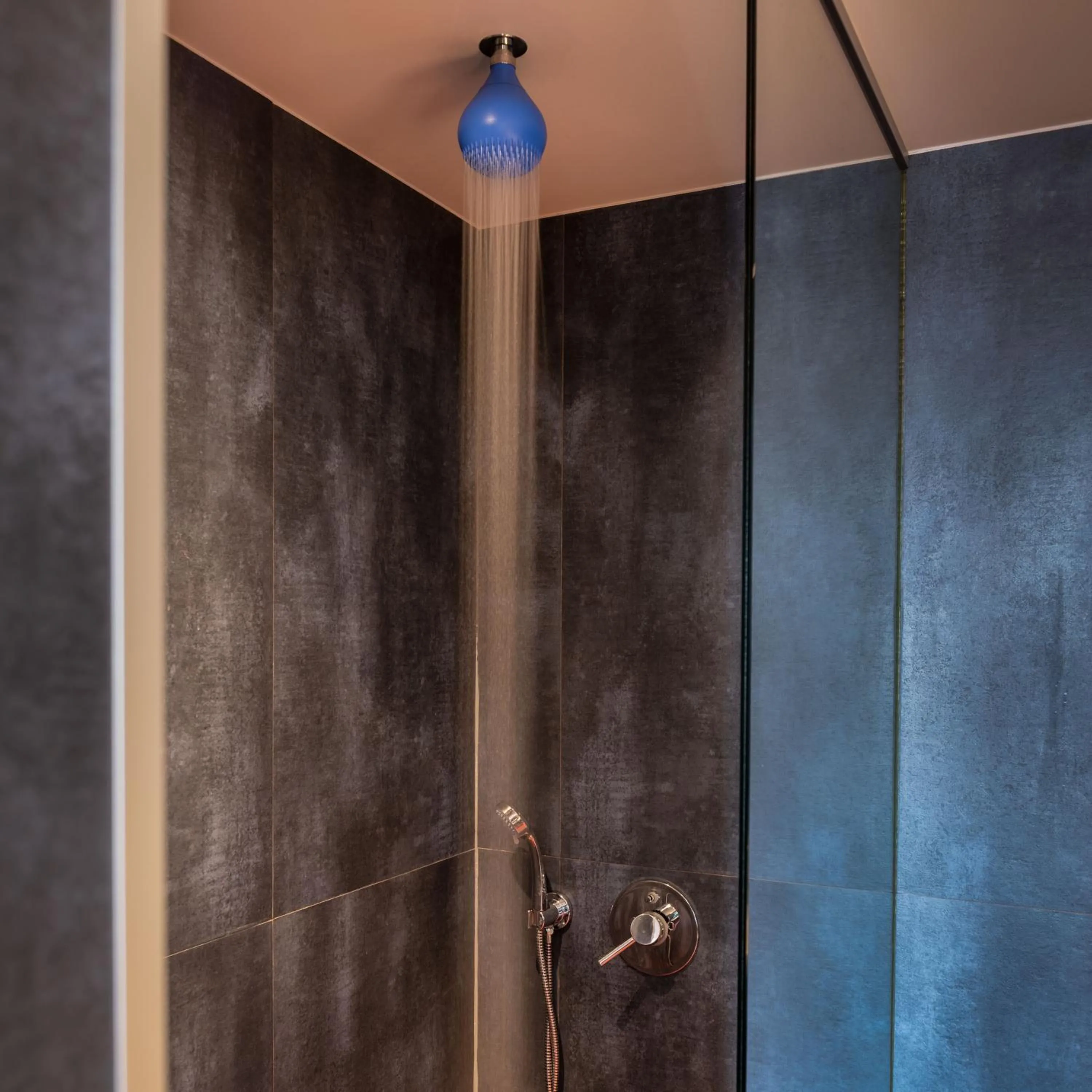 Shower in Essence Hotel