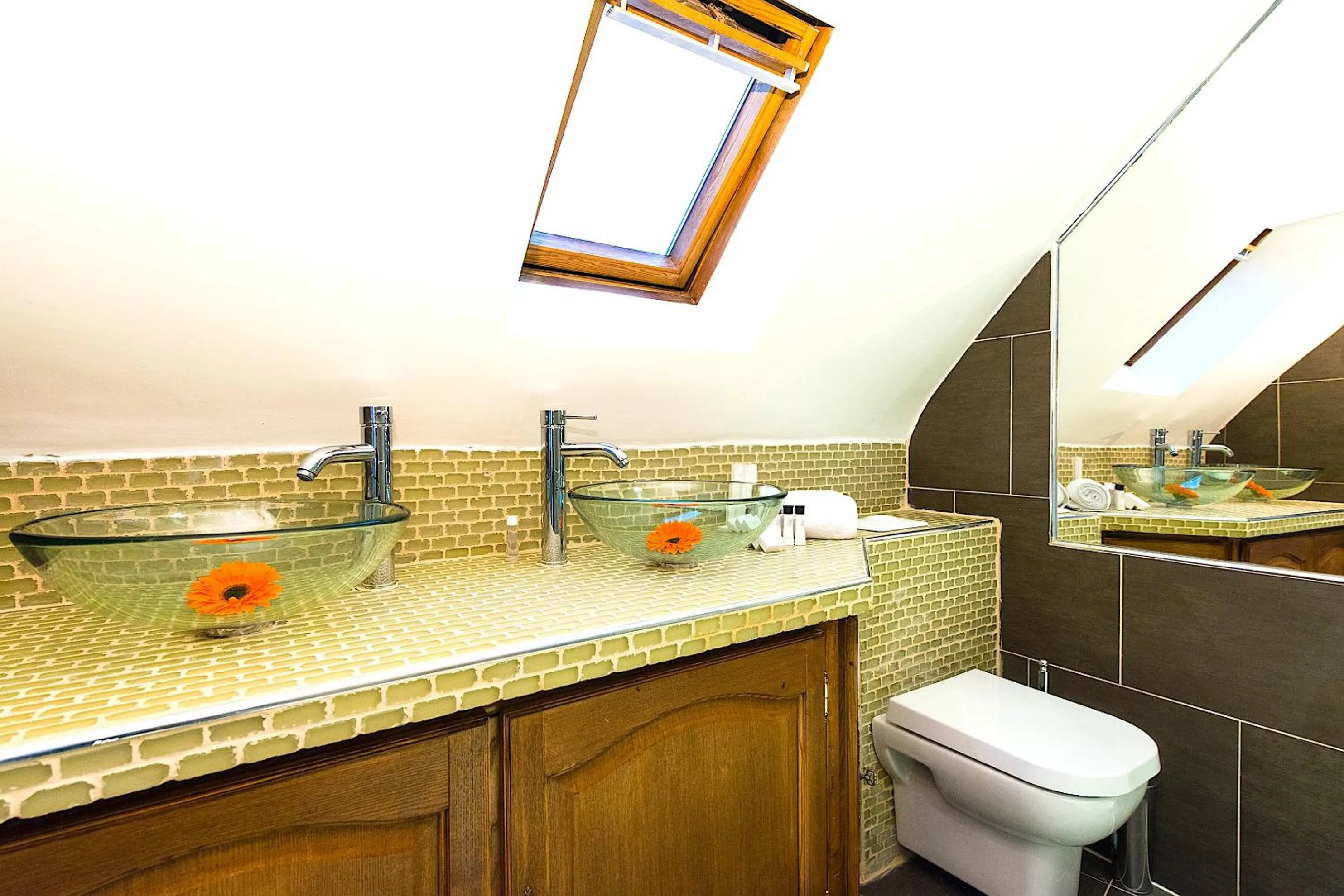 Bathroom in Sweett - Saint Honore