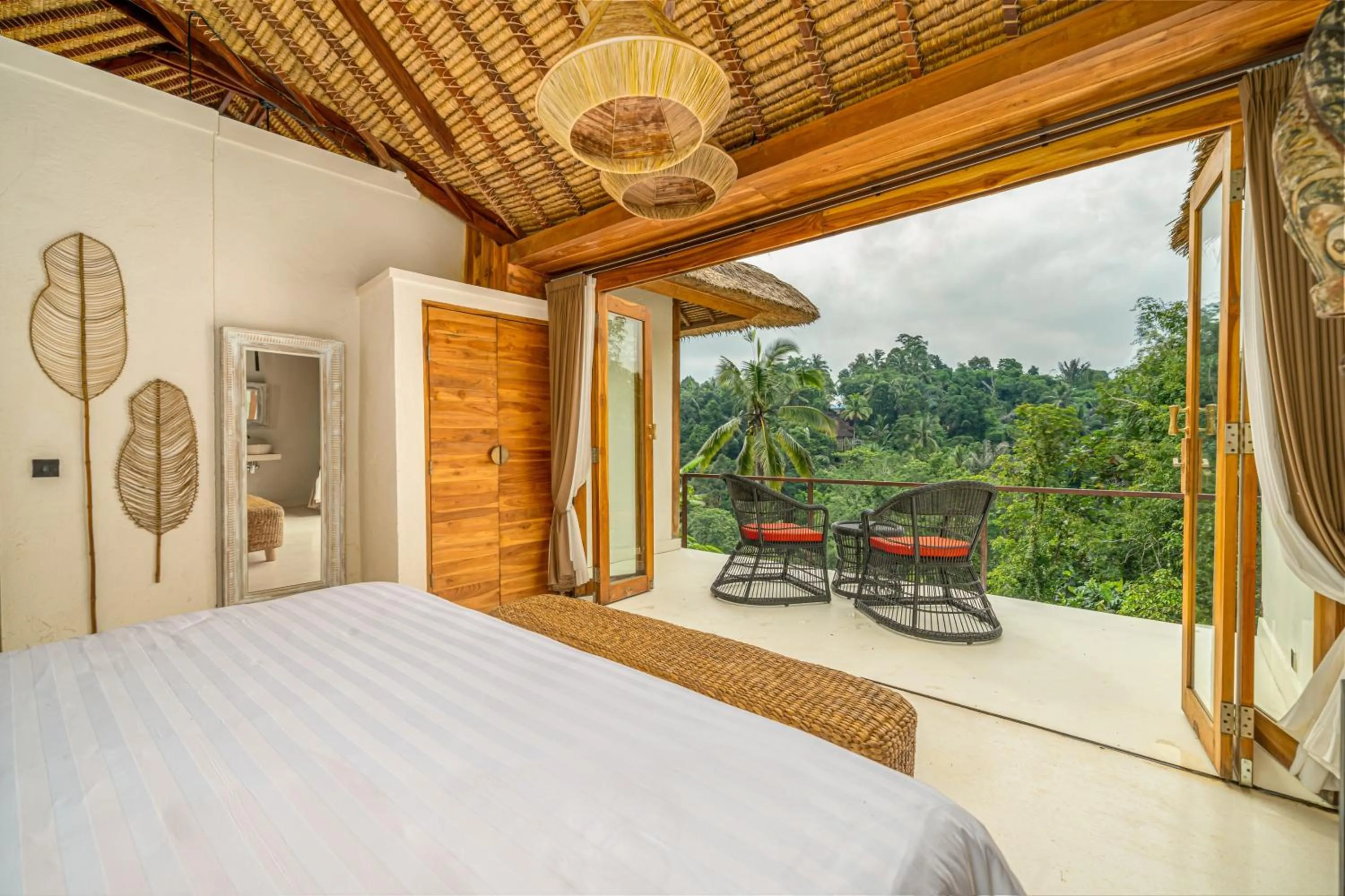 Photo of the whole room, Bed in Muraya Villas in Ubud