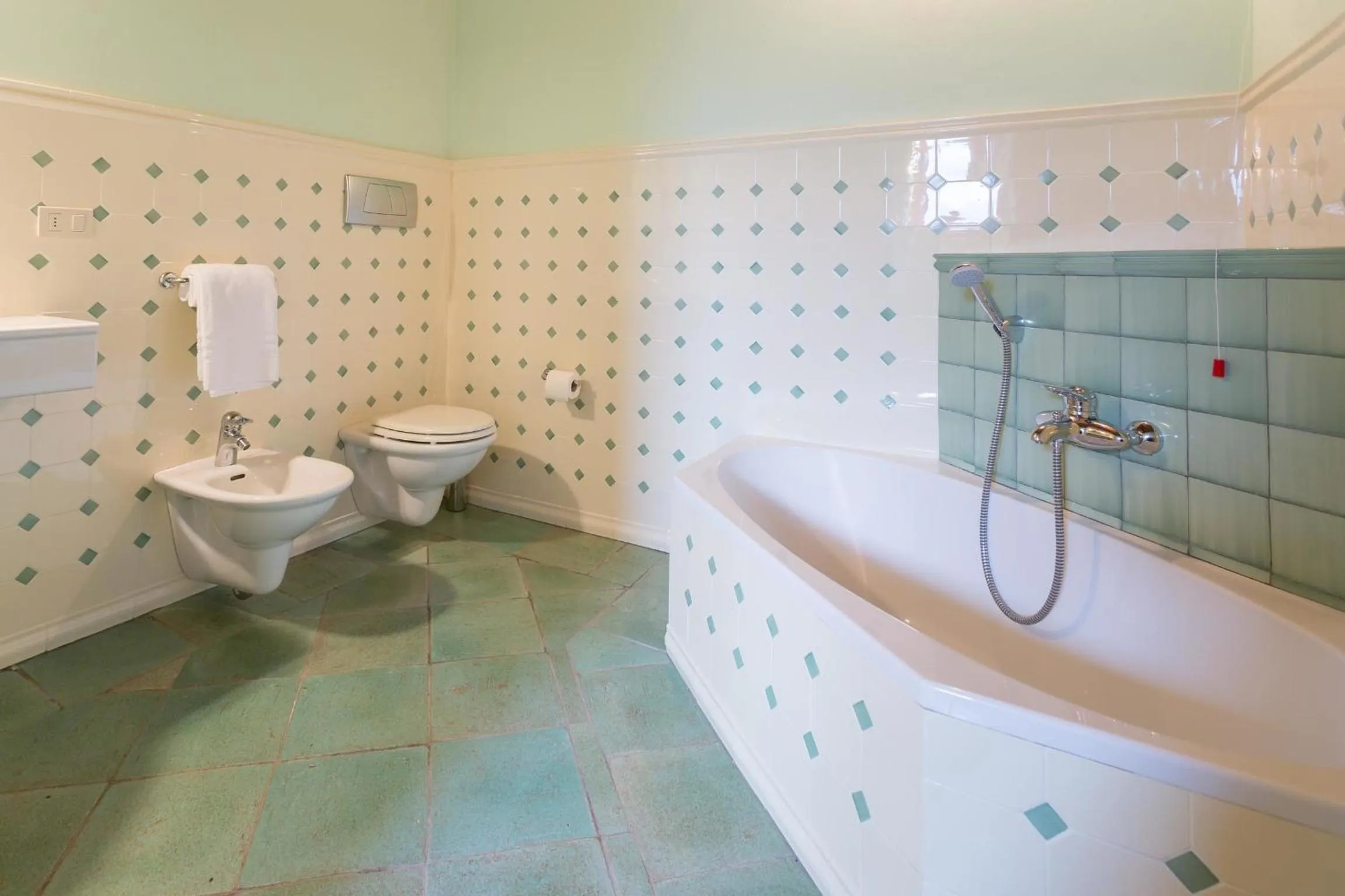 Shower in Tenuta Di Monaciano