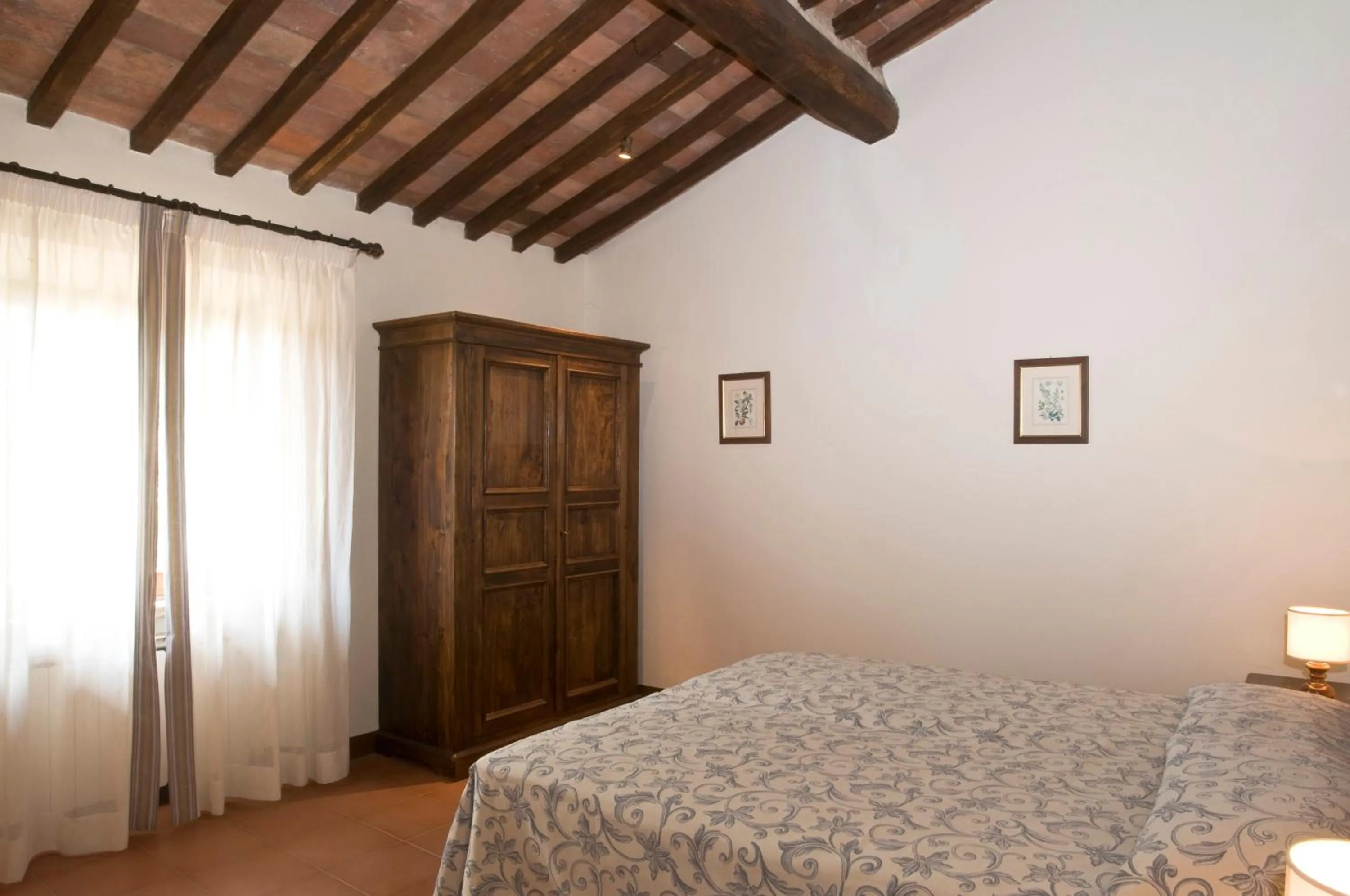Photo of the whole room, Bed in Tenuta Di Monaciano