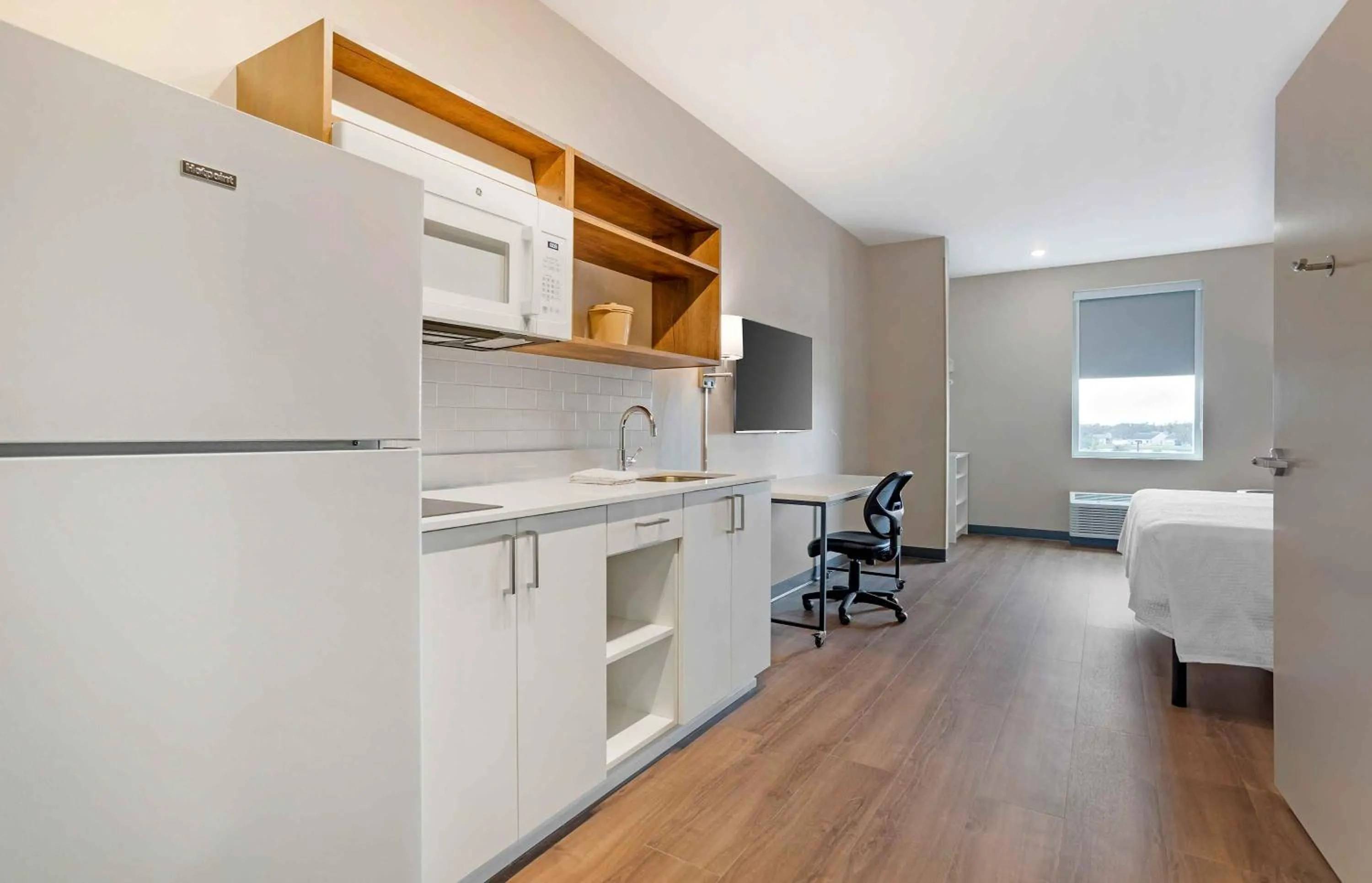 Photo of the whole room in Extended Stay America Premier Suites - Bradenton