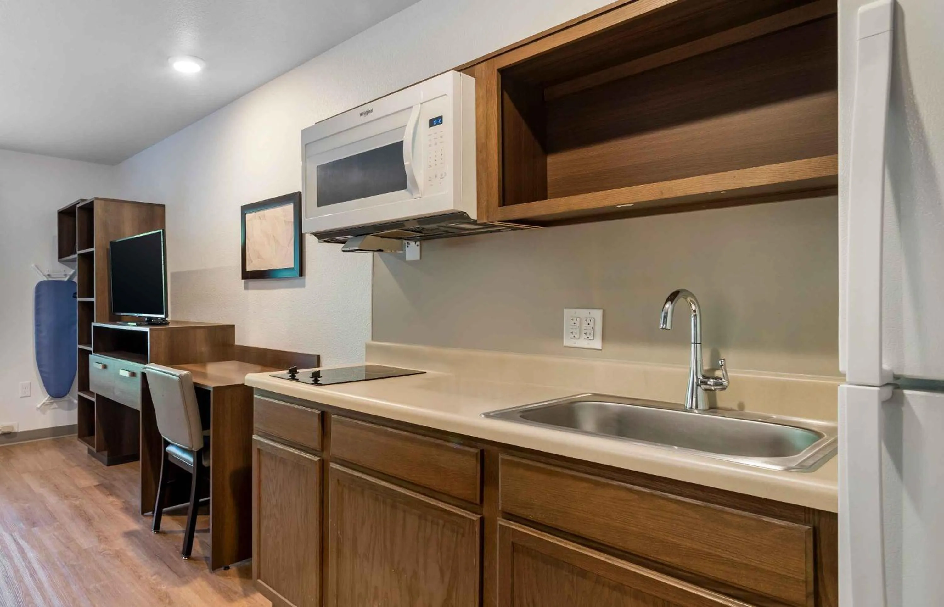 Kitchen or kitchenette in Extended Stay America Suites - Tampa - Casino Area