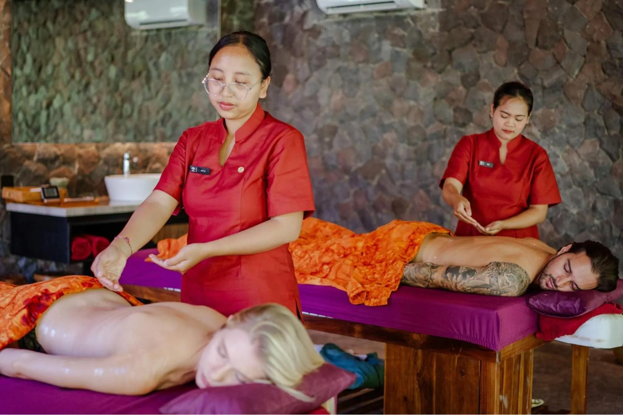 Spa and wellness centre/facilities in Unagi Mas Villa by Emana