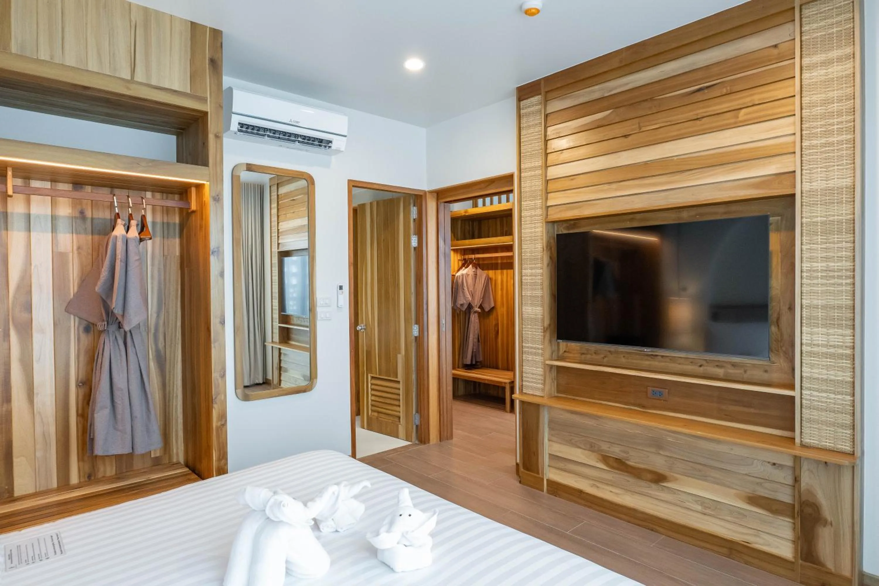 Bed in Phi Phi at Pier