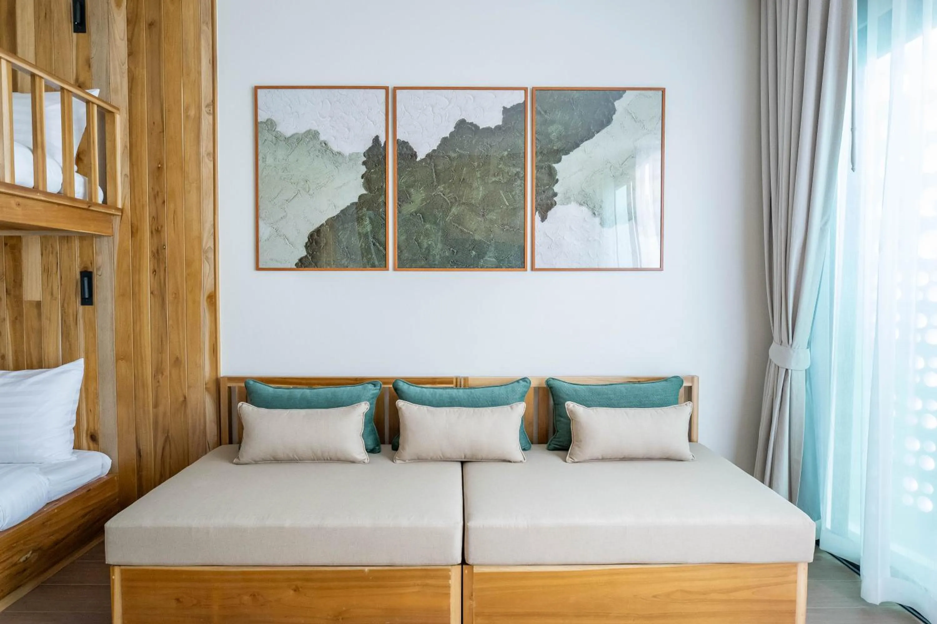 Bed in Phi Phi at Pier