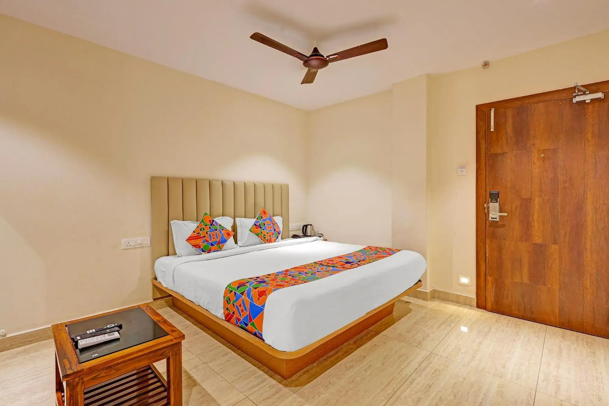 Deluxe Room - single occupancy in FabHotel Siddarth Prime Deluxe Room - single occupancy in FabHotel Siddarth Prime