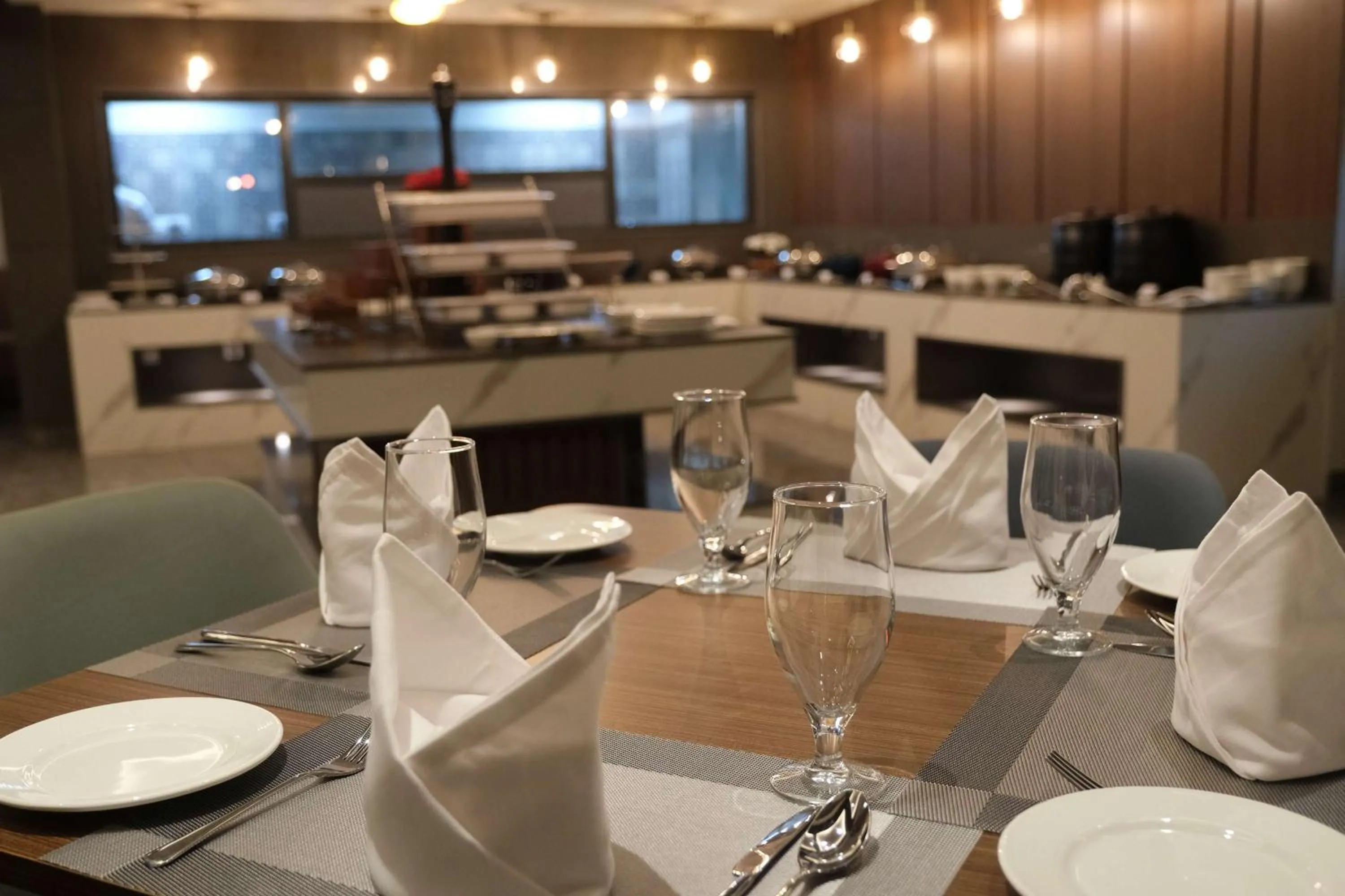 Restaurant/places to eat in Best Western Matra Kasauli