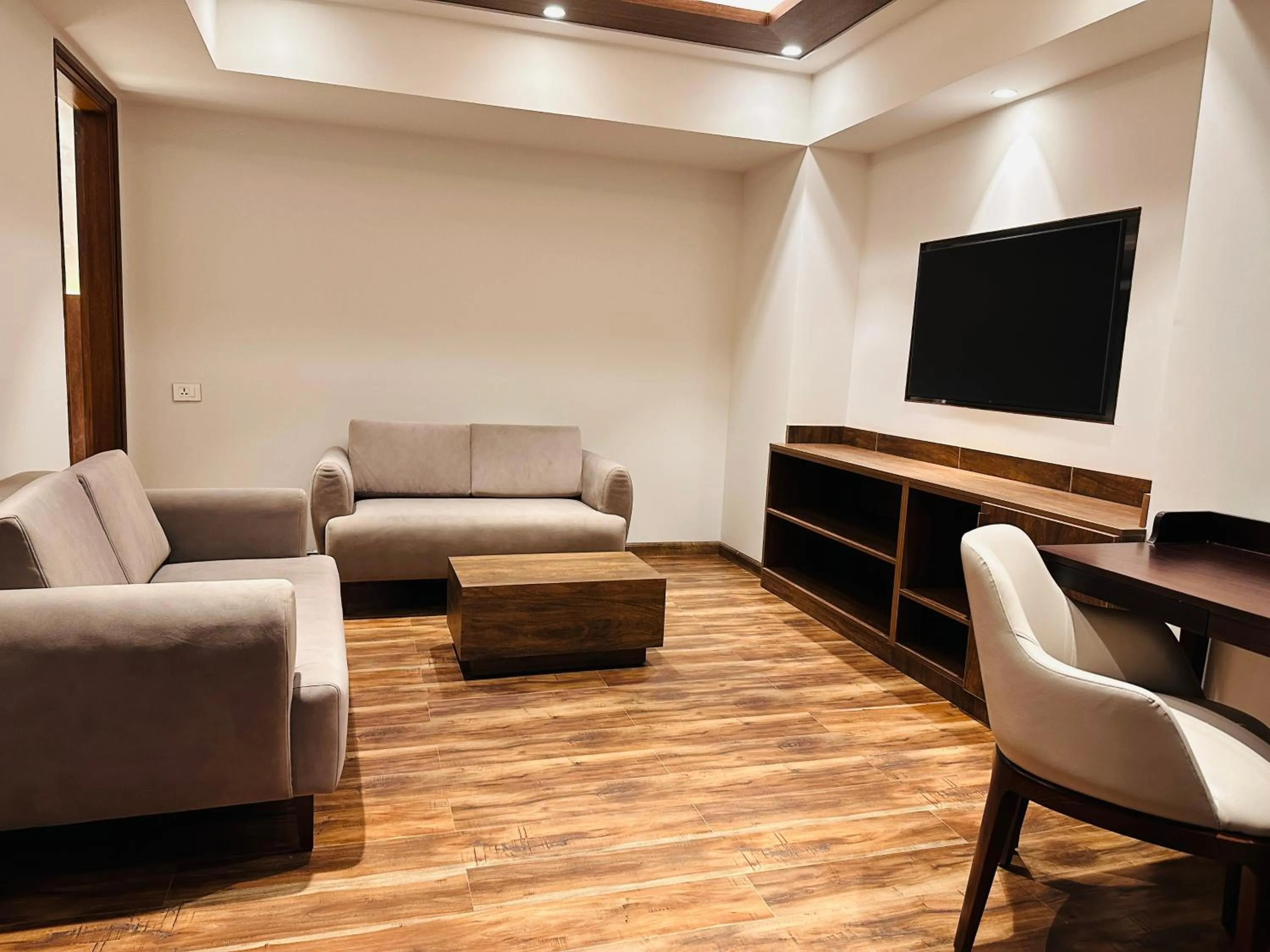 Living room in Best Western Matra Kasauli