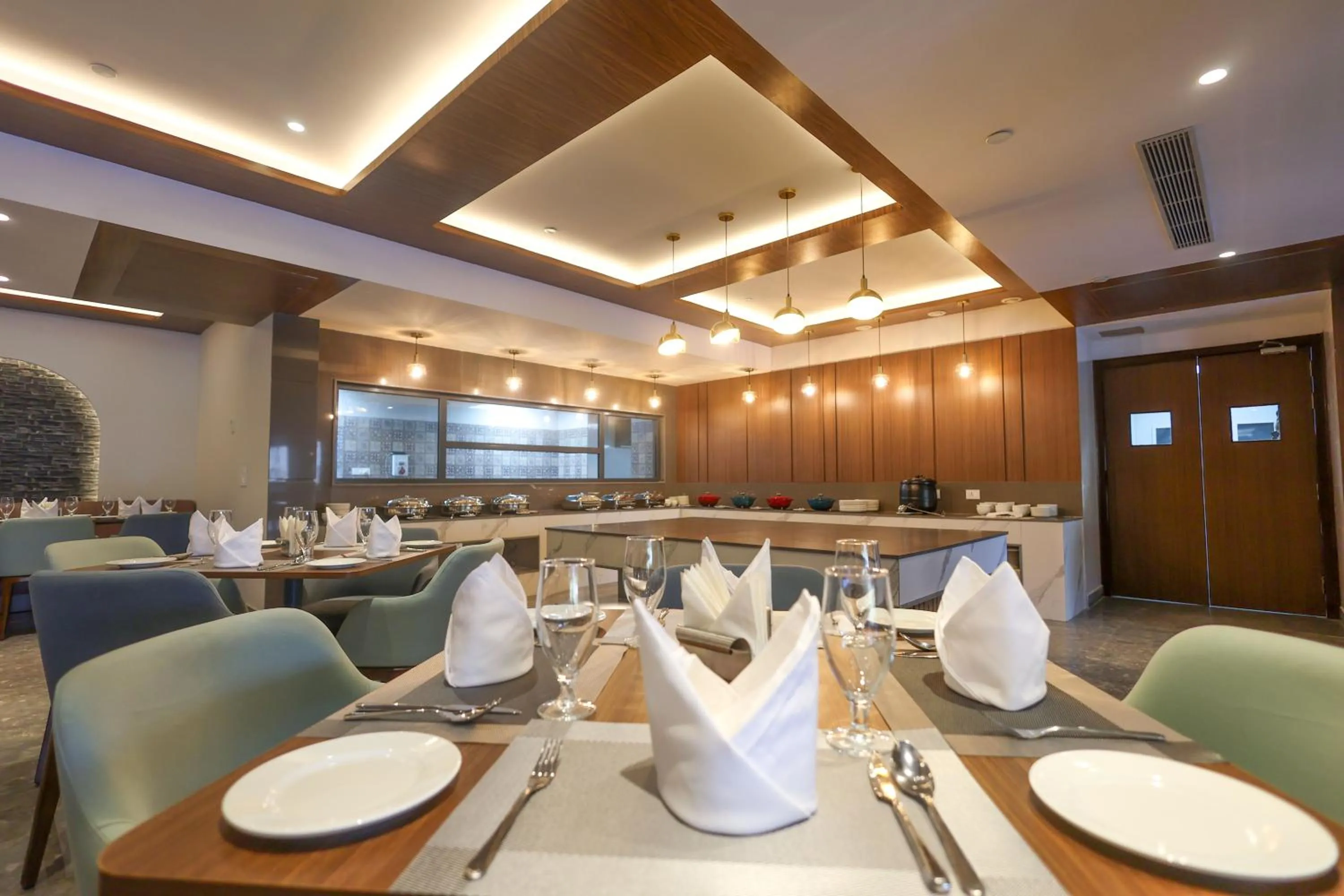 Restaurant/places to eat in Best Western Matra Kasauli