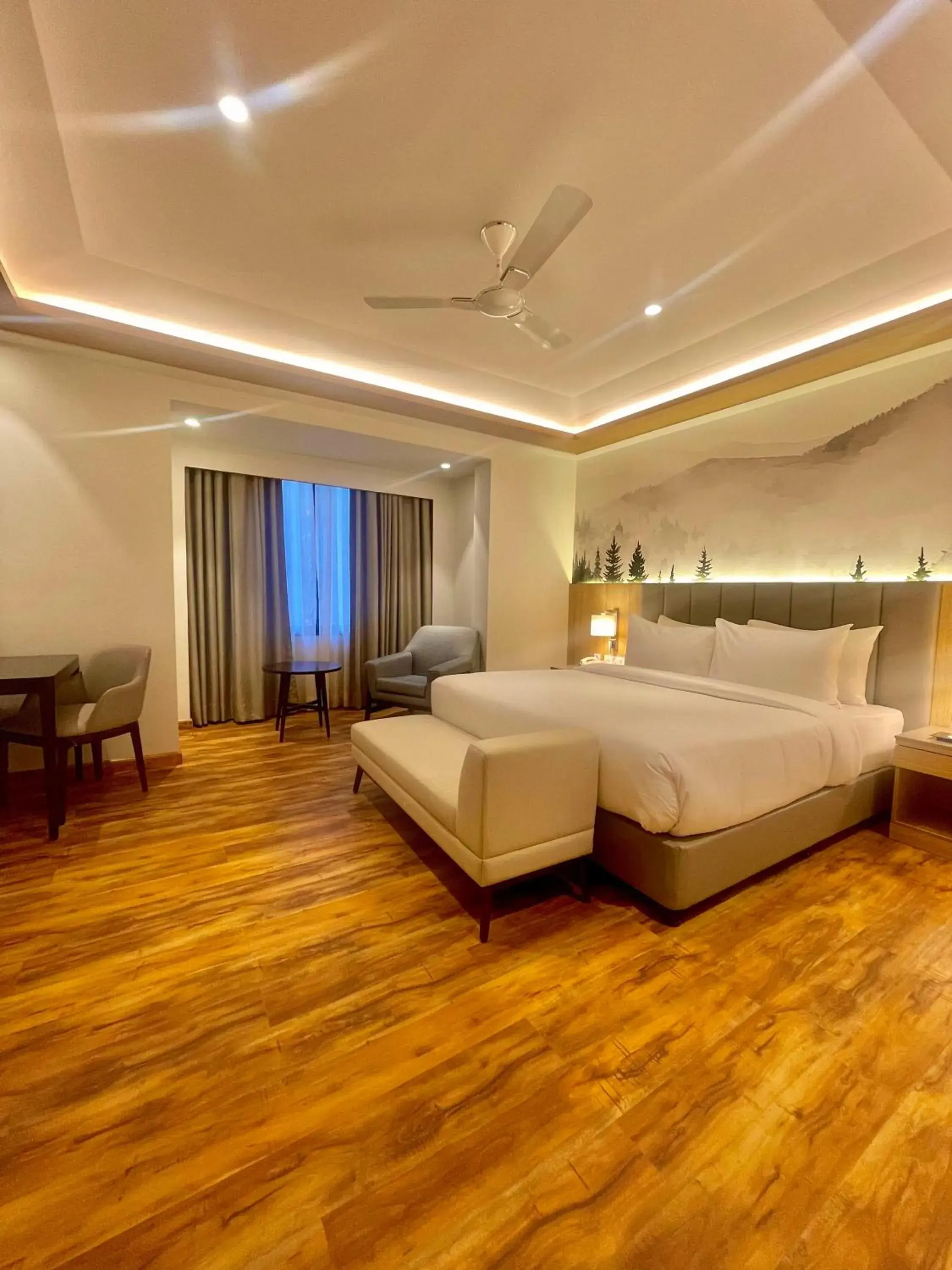 Superior King Room with City View - Non-Smoking in Best Western Matra Kasauli Superior King Room with City View - Non-Smoking in Best Western Matra Kasauli