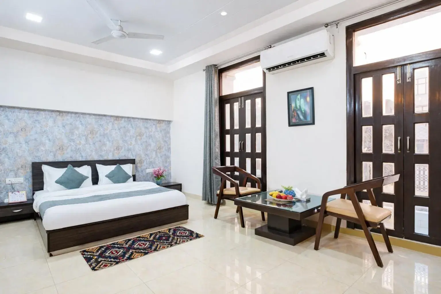 Deluxe Double Room with Balcony - single occupancy in Shyama Inn by Rivlet, Delhi Deluxe Double Room with Balcony - single occupancy in Shyama Inn by Rivlet, Delhi