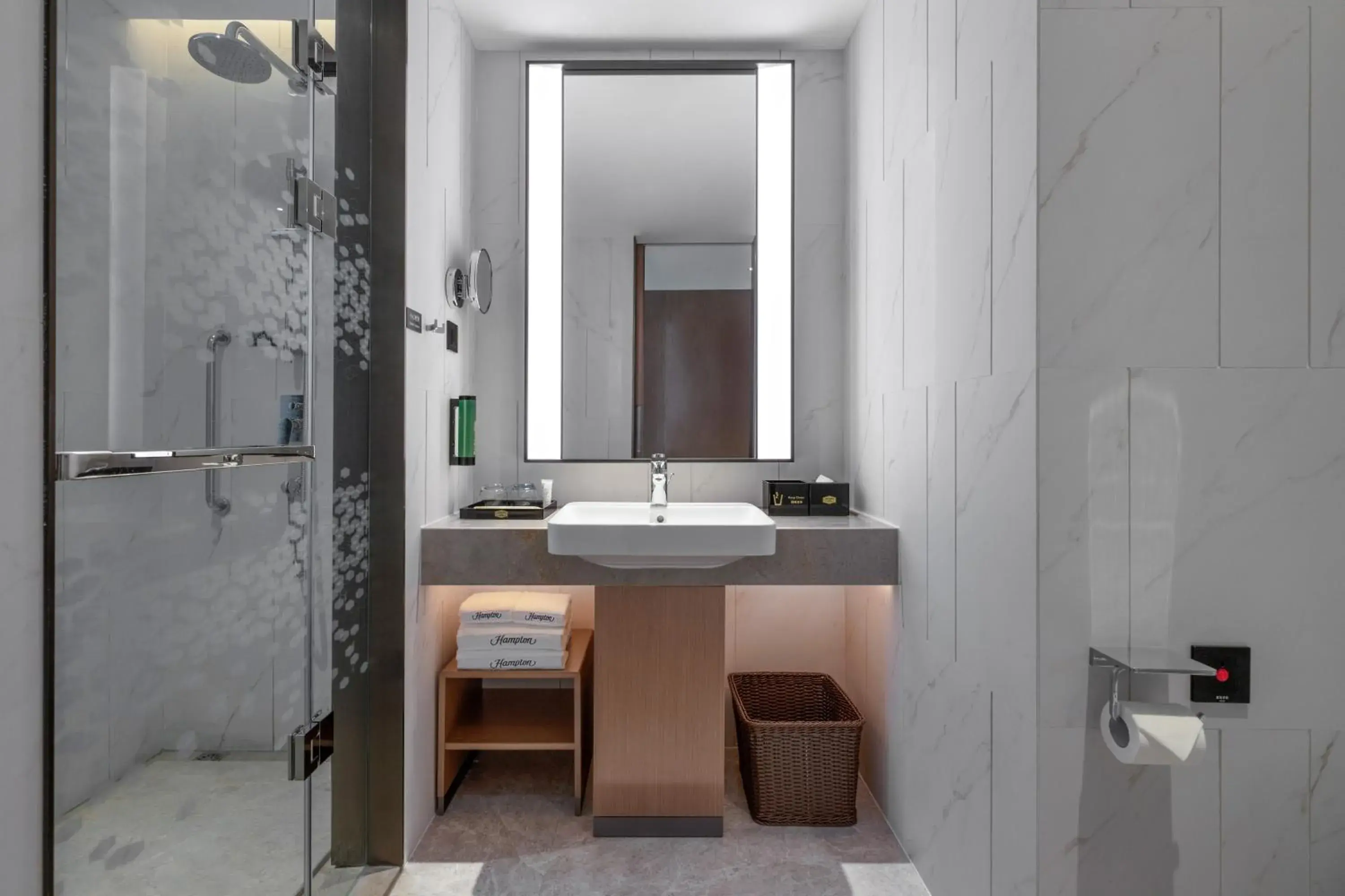 Superior Twin Room in Hampton by Hilton Qingdao Jiaodong International Airport South Superior Twin Room in Hampton by Hilton Qingdao Jiaodong International Airport South