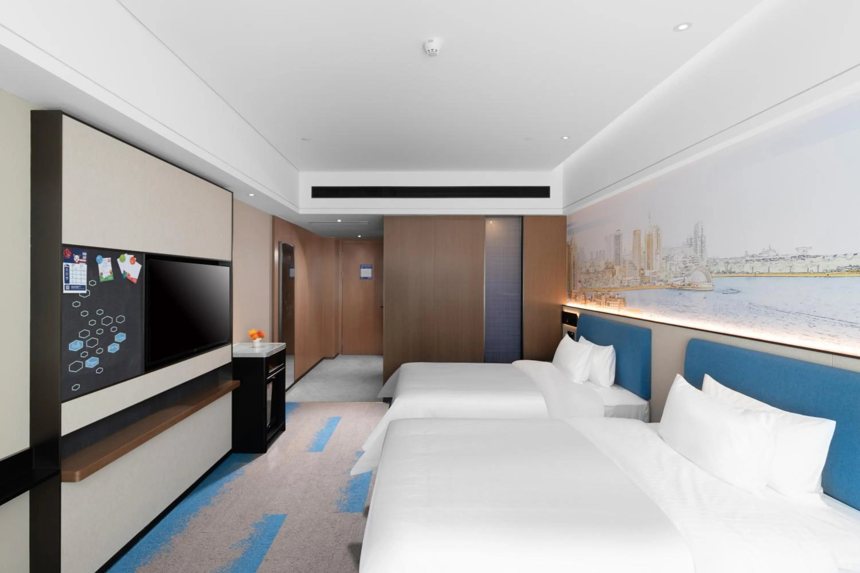 Bed in Hampton by Hilton Qingdao Jiaodong International Airport South