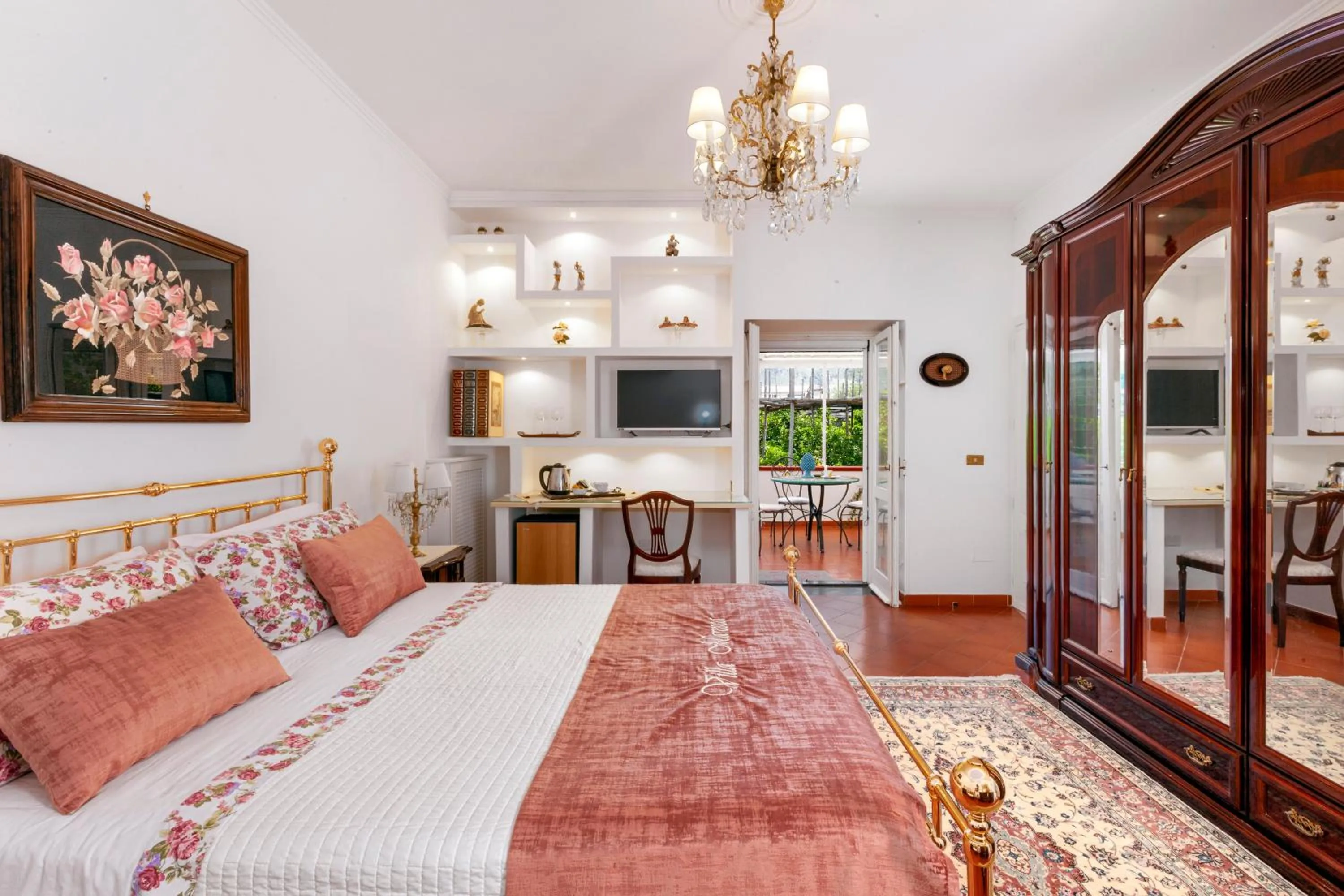 Bedroom, Bed in Villa Maresca B&B