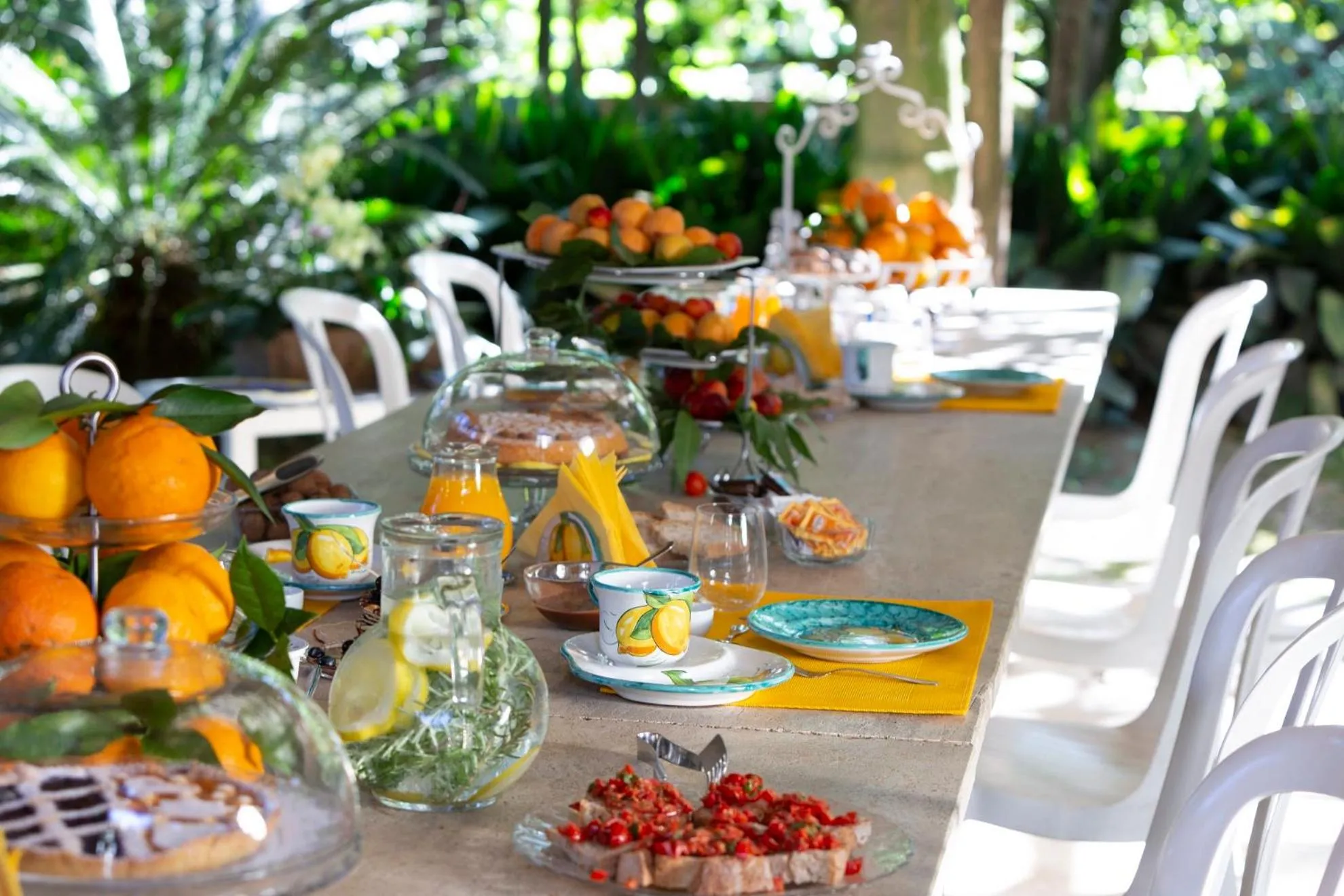 Breakfast in Villa Maresca B&B