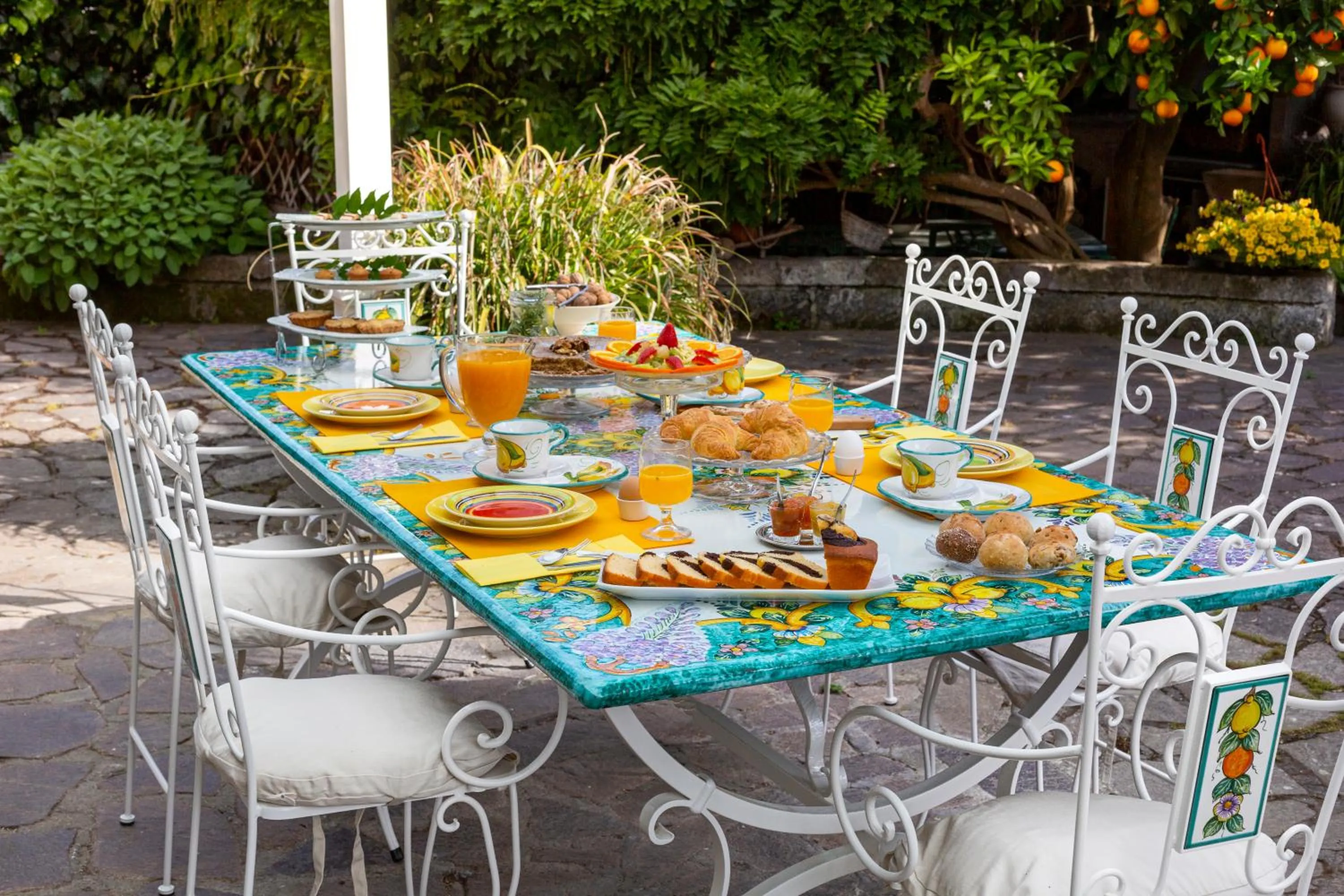 Breakfast in Villa Maresca B&B