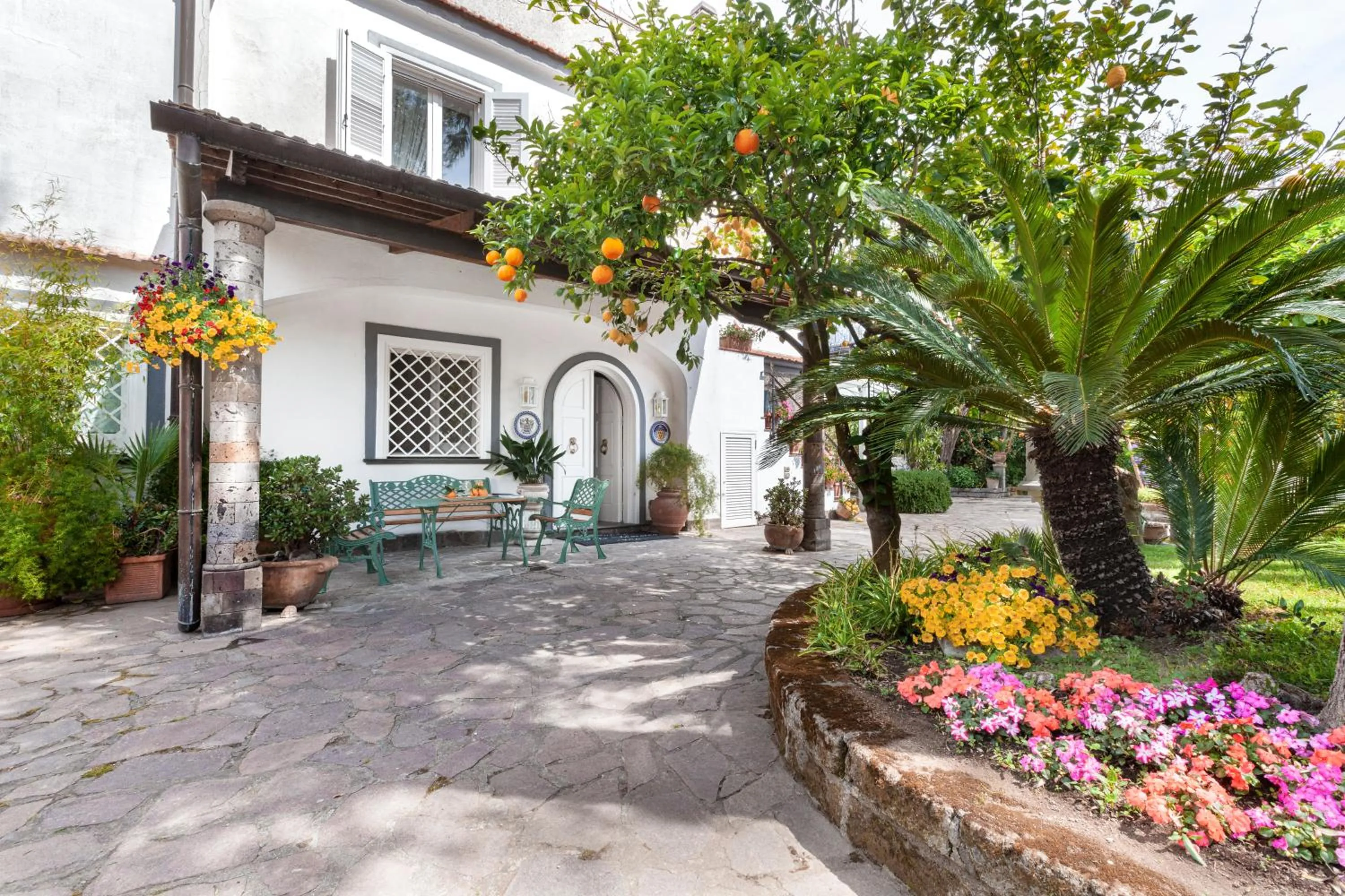 Garden in Villa Maresca B&B