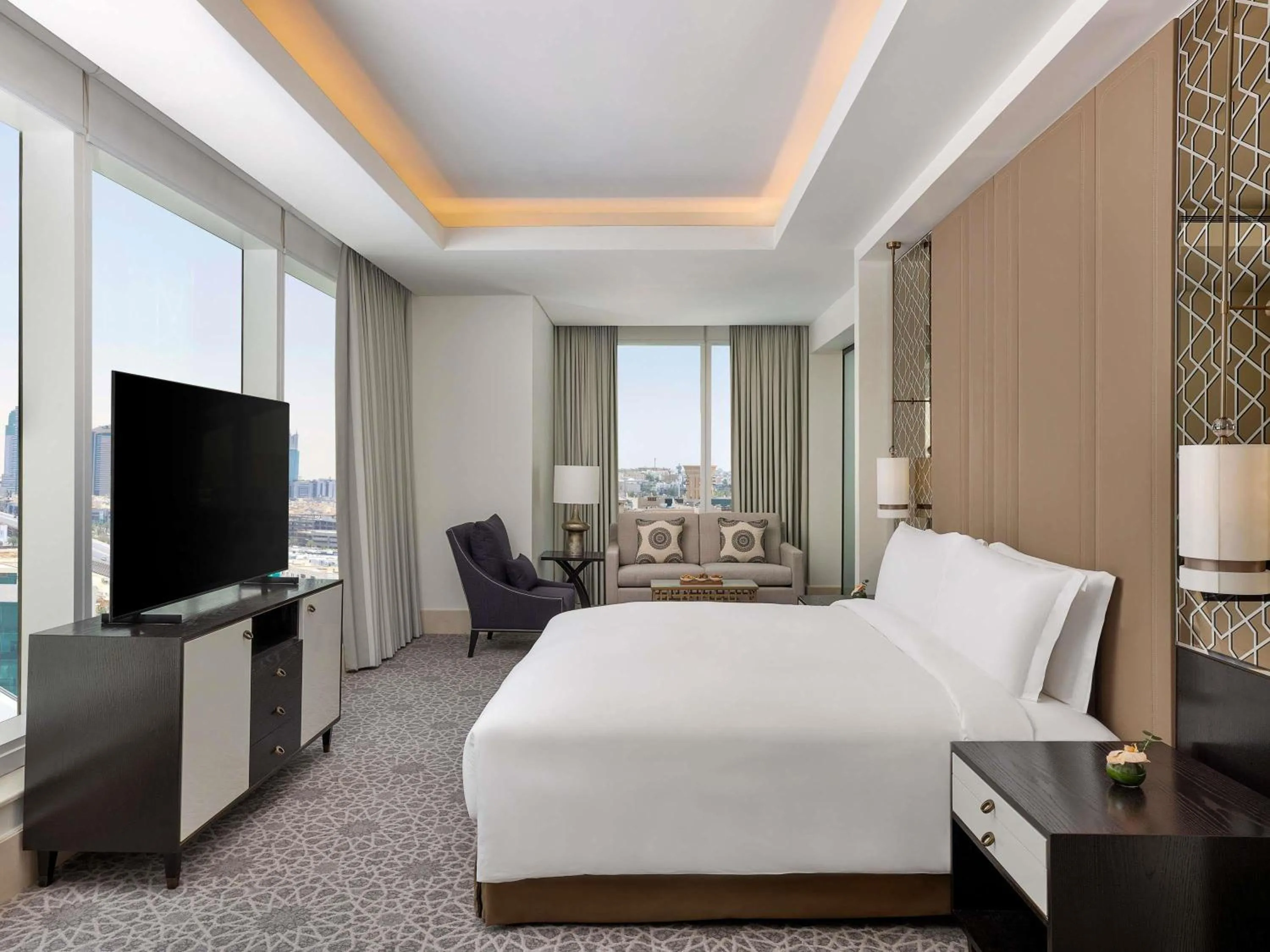 Bedroom, Bed in Sofitel Riyadh Hotel & Convention Centre