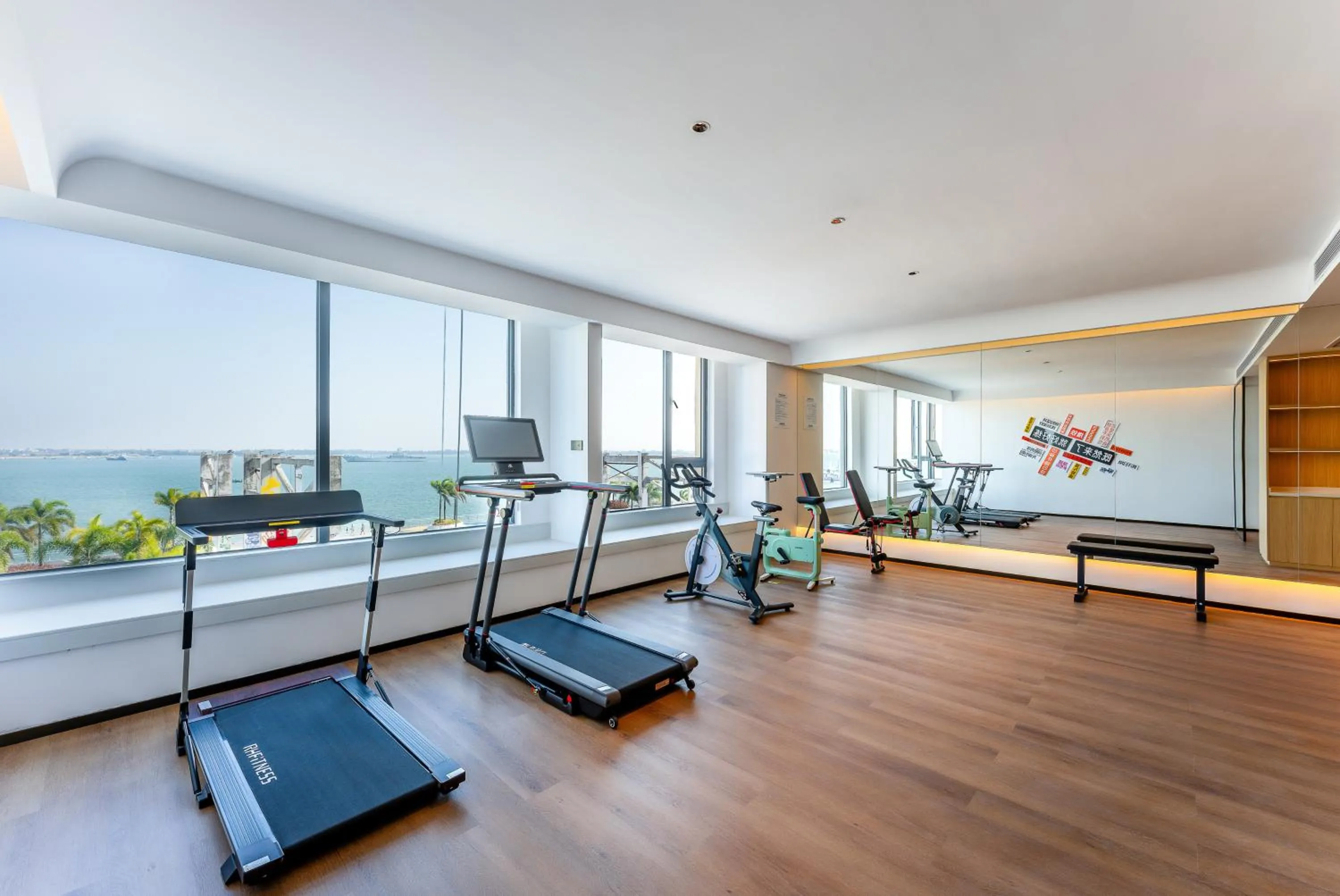 Fitness centre/facilities in Holiday Inn Express Zhanjiang Coast by IHG