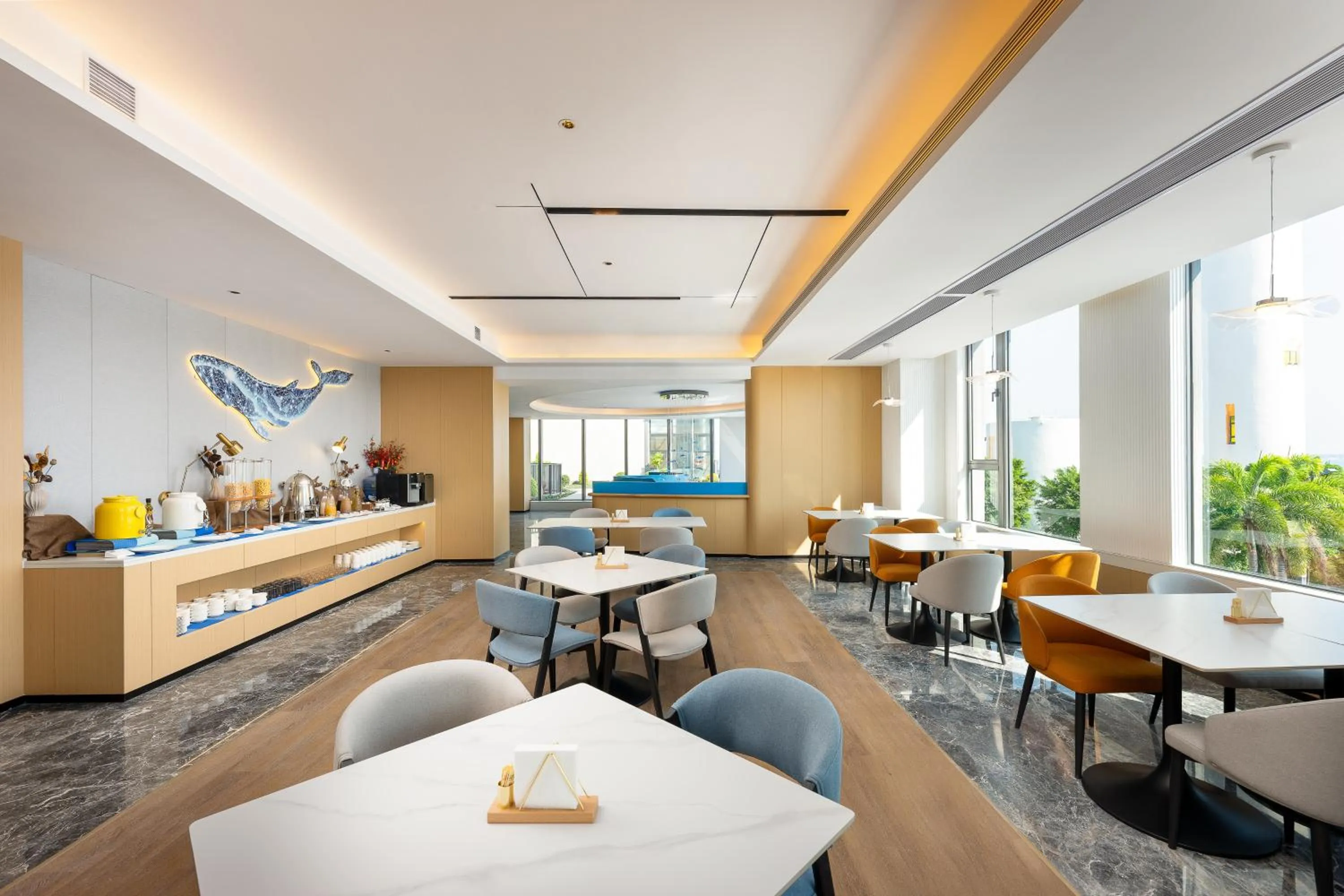 Restaurant/places to eat in Holiday Inn Express Zhanjiang Coast by IHG