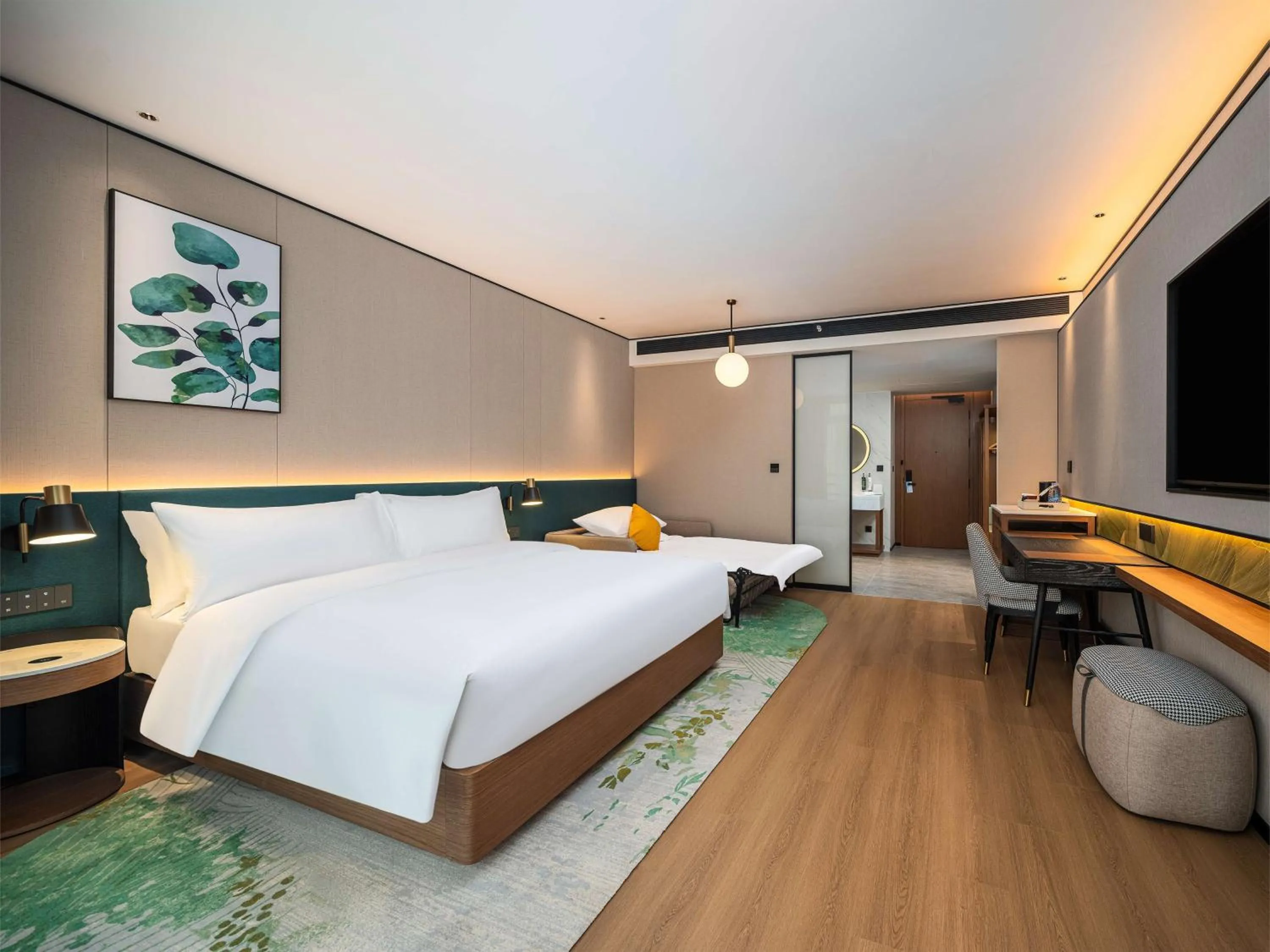 Living room, Bed in Hilton Garden Inn Hefei High-Tech Zone
