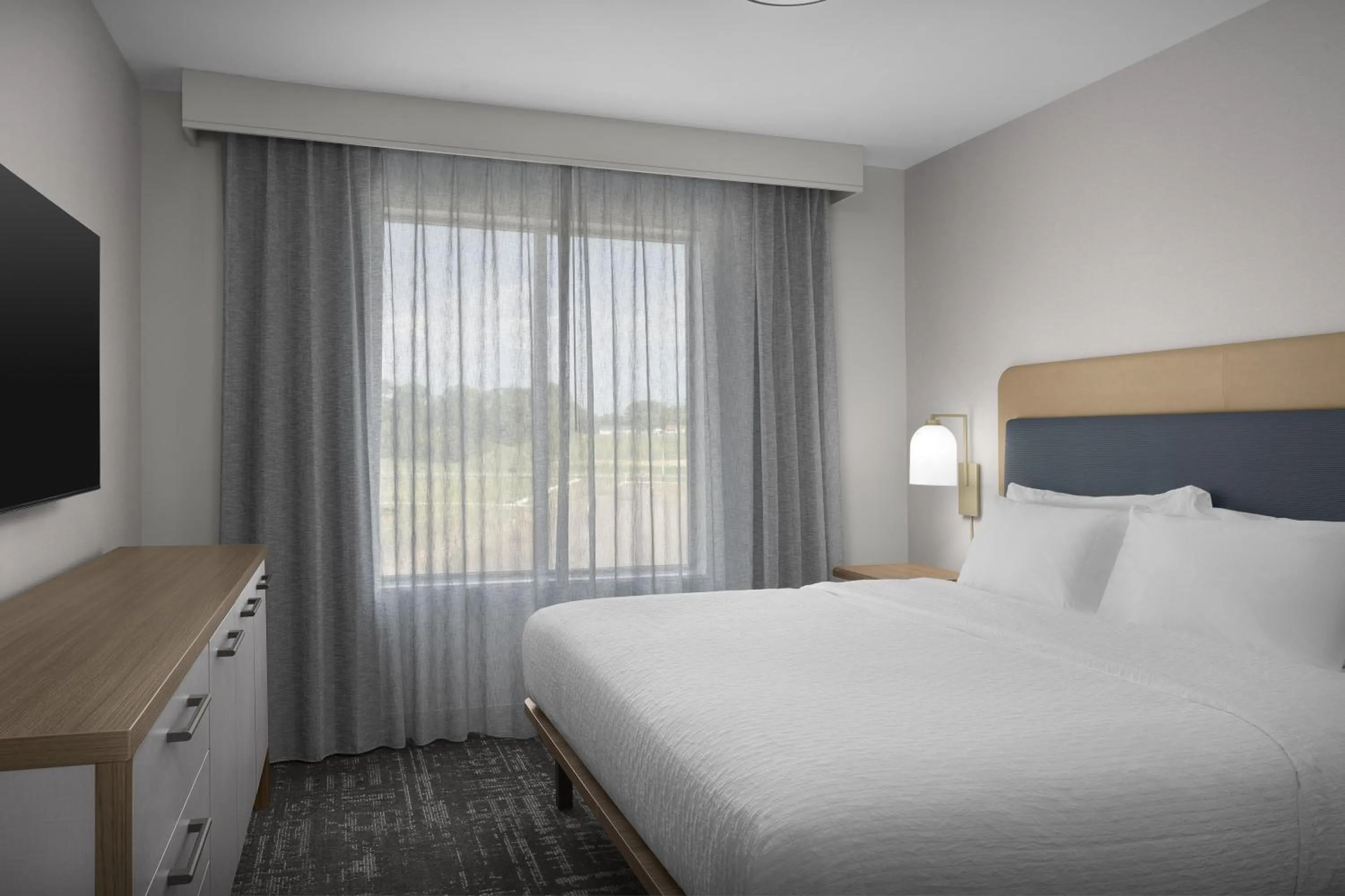 Bed in Homewood Suites By Hilton Jackson