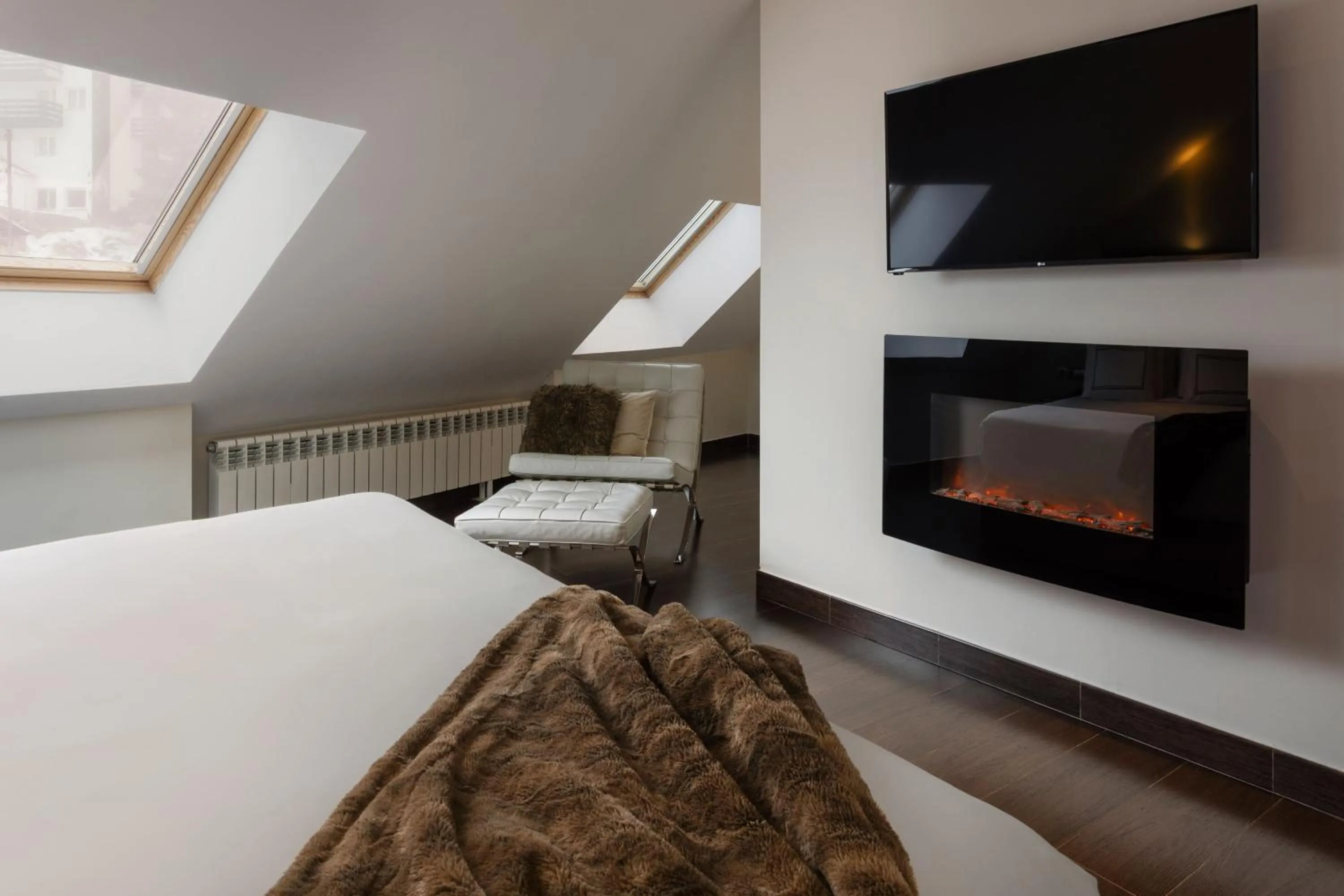 Property building, Bed in Meliá Sol y Nieve