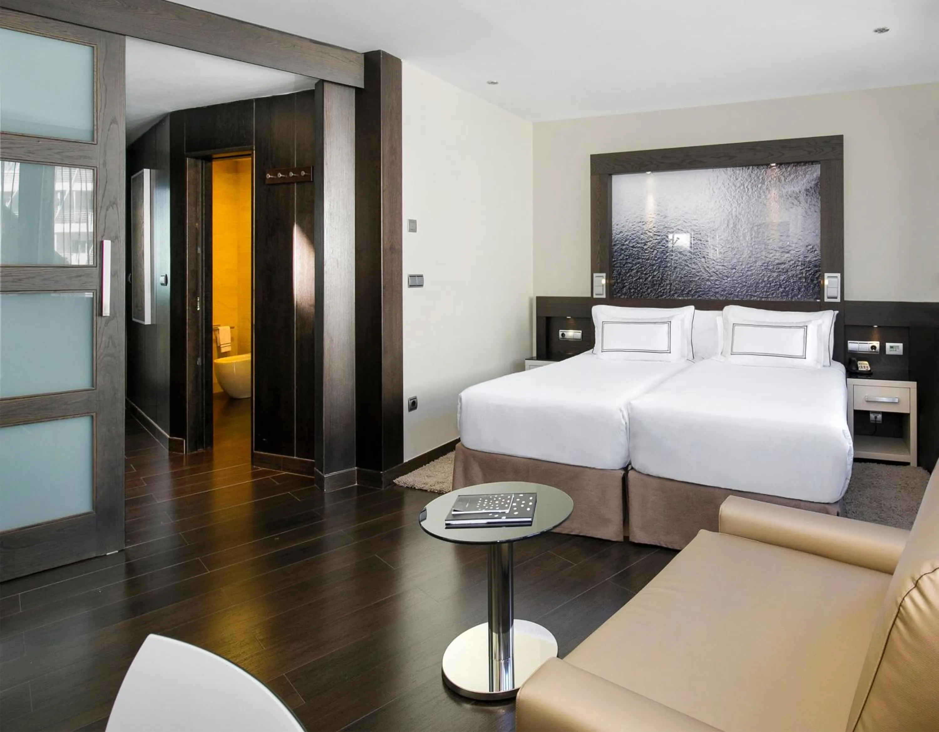 Property building, Bed in Meliá Sol y Nieve